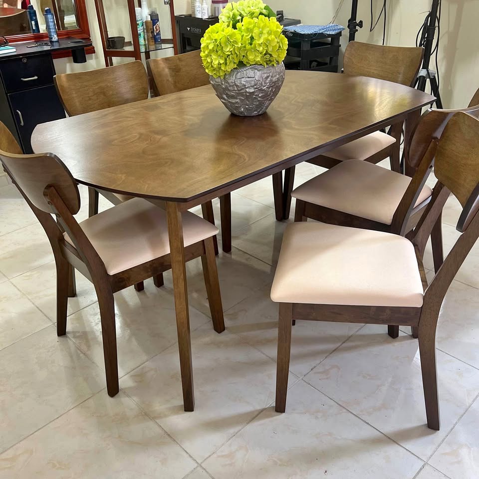 muebles y colchones - Juego de comedor importado de 6 sillas en madera  2