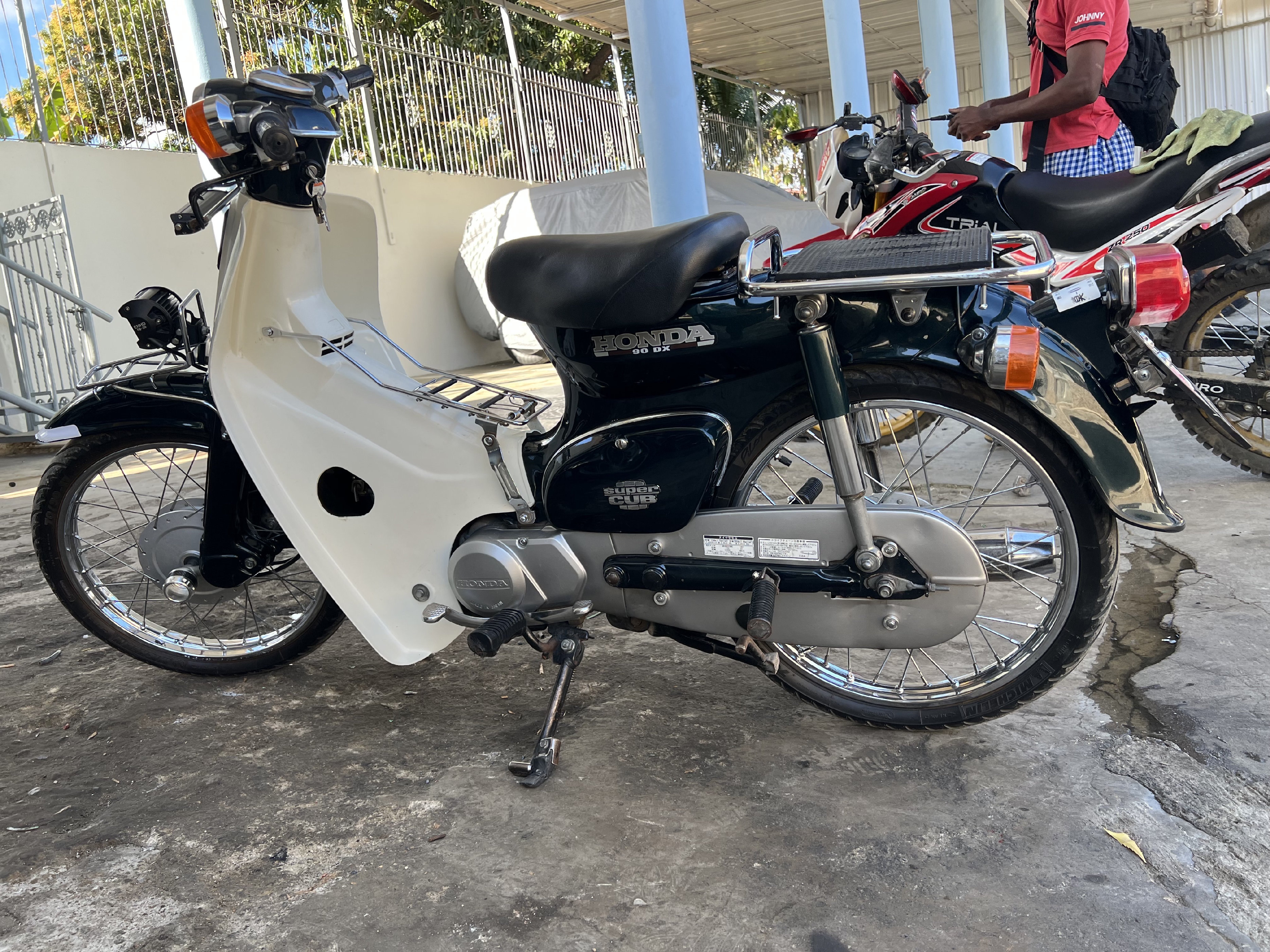 motores y pasolas - Está como nuevo con pintura original y todos los demás totalmente original  4