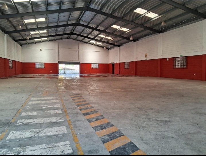 otros inmuebles - Nave Industrial en Alquiler Hainamosa  5