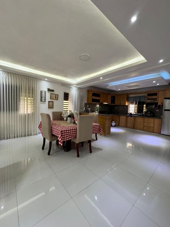 casas - venta de casa con 4 habitaciones en la autopista de san Isidro Santo Domingo  6