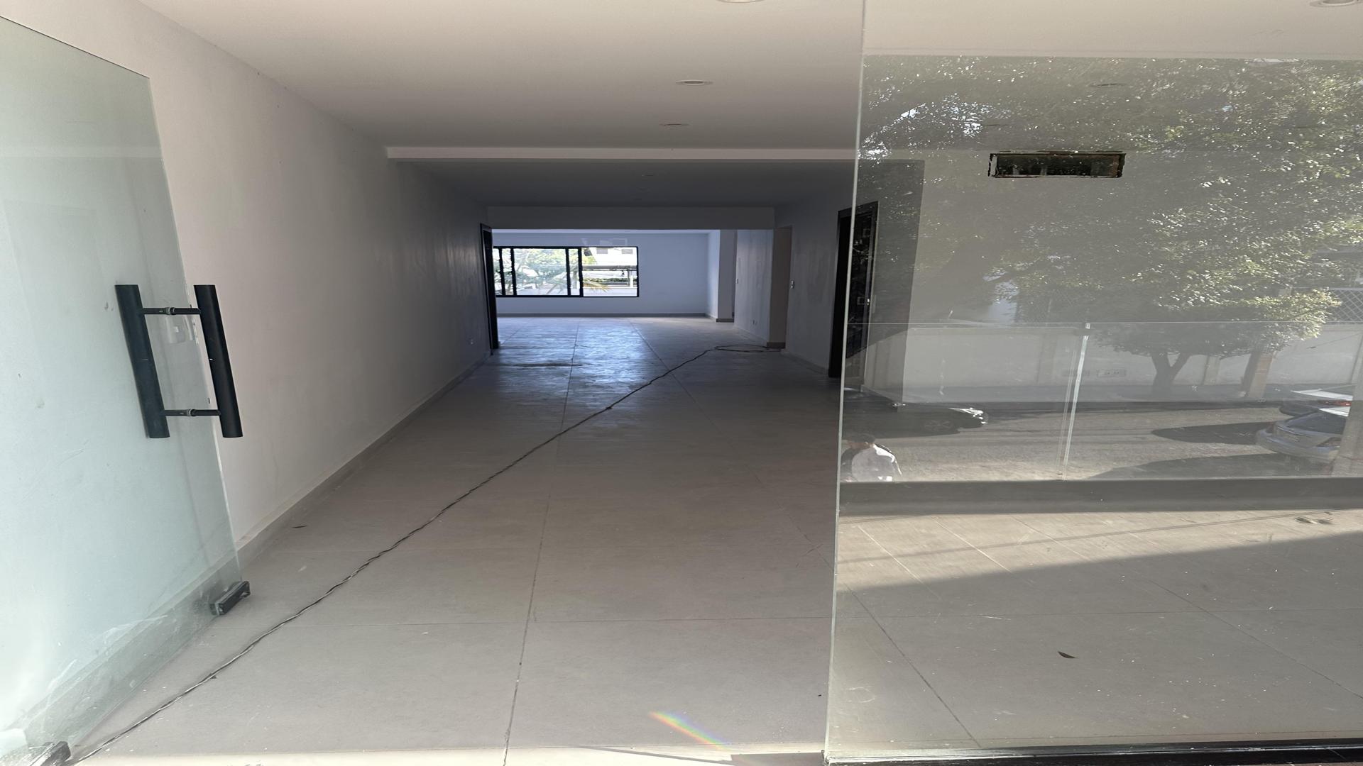 oficinas y locales comerciales - ALQUILER LOCAL COMERCIAL DE 126TS2-SECTOR LA JULIA 4