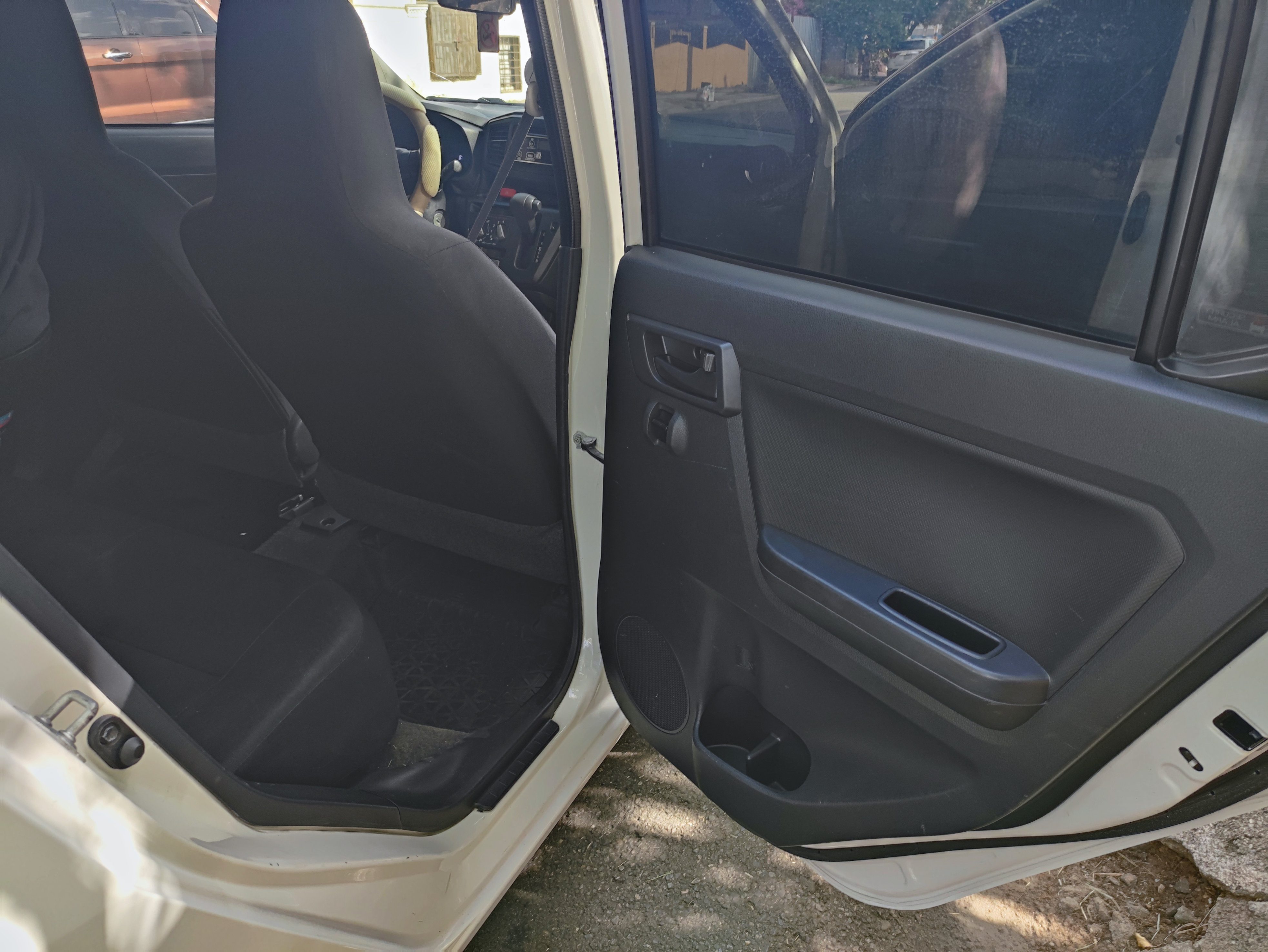 carros - Daihatsu Mira 2018, en excelente condiciones financiamiento disponible 8