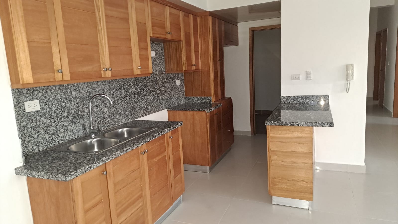 apartamentos - Se alquila o alquila apartamento en el Millón 0