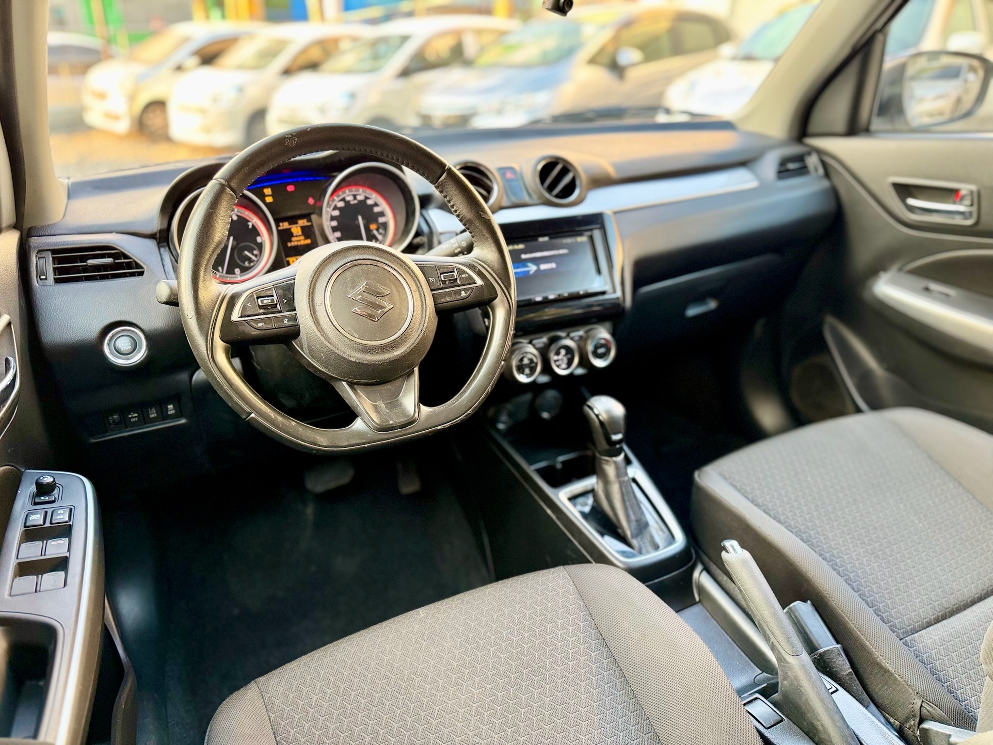 carros - Suzuki Swift 2019  4