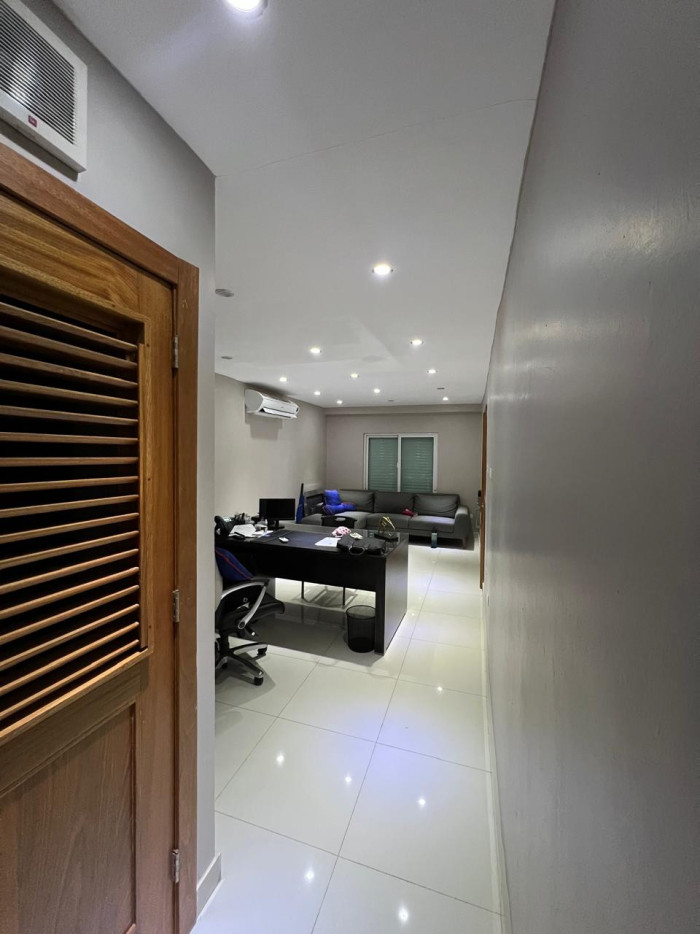 oficinas y locales comerciales - Renta Local Comercial, Primer Nivel en Miraflores 1