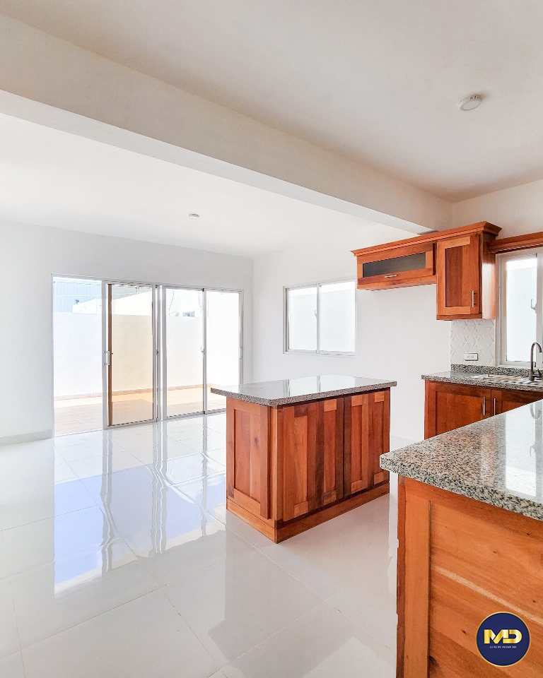 casas - 🏡Casa Nueva en Santo Domingo Este | 3Hab, Patio y Marquesina | Cerca Av. Hípica 3