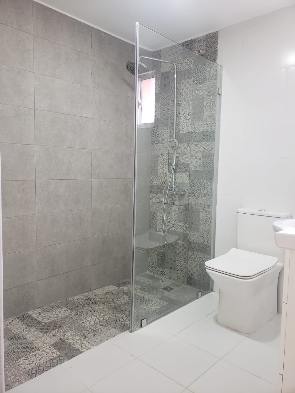apartamentos - Se Alquila, Apartamento 2Hab Vacio Remodelada,Naco 3