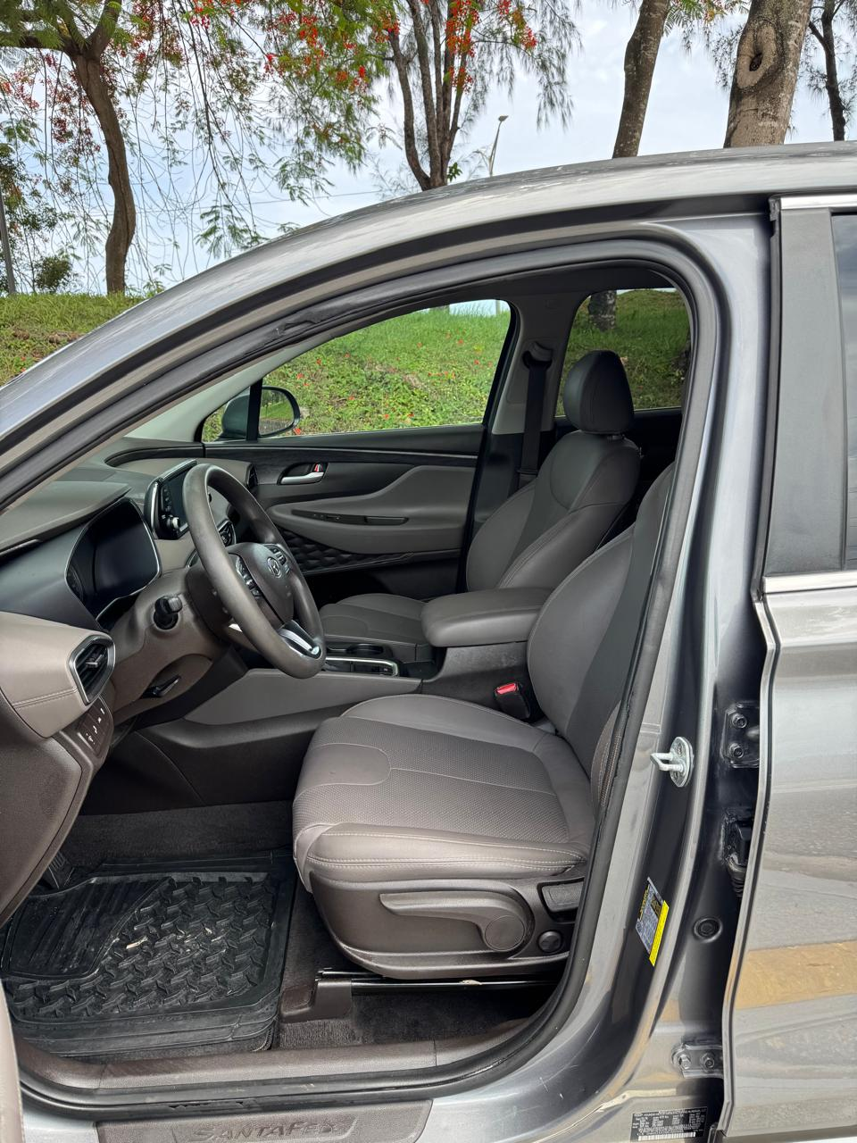 jeepetas y camionetas - Hyundai Santa Fe SE 2019, impecable 4