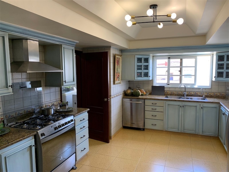 apartamentos - Venta de penthouse amueblado en bella vista con 592mts Distrito Nacional 2