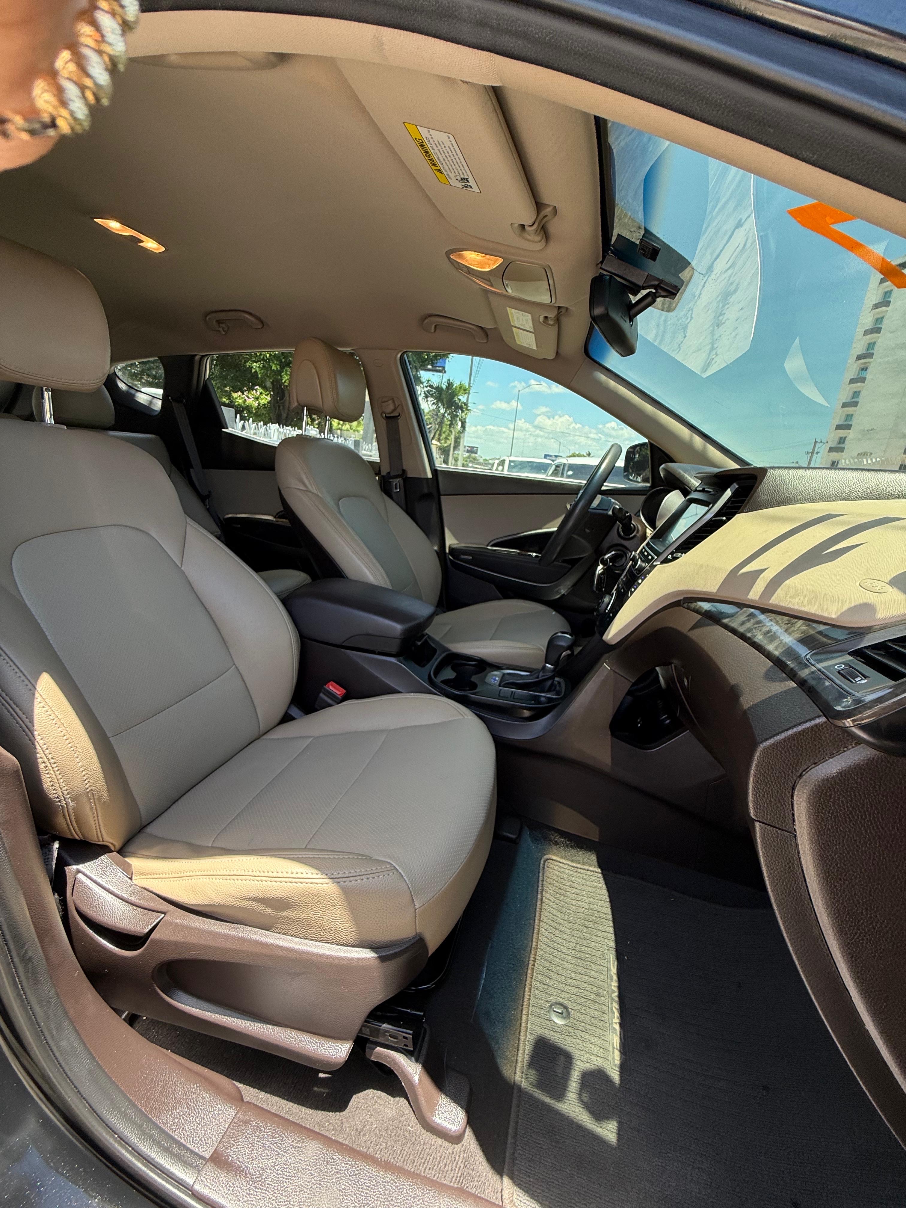 jeepetas y camionetas - Hyundai Santa fe 2017 2