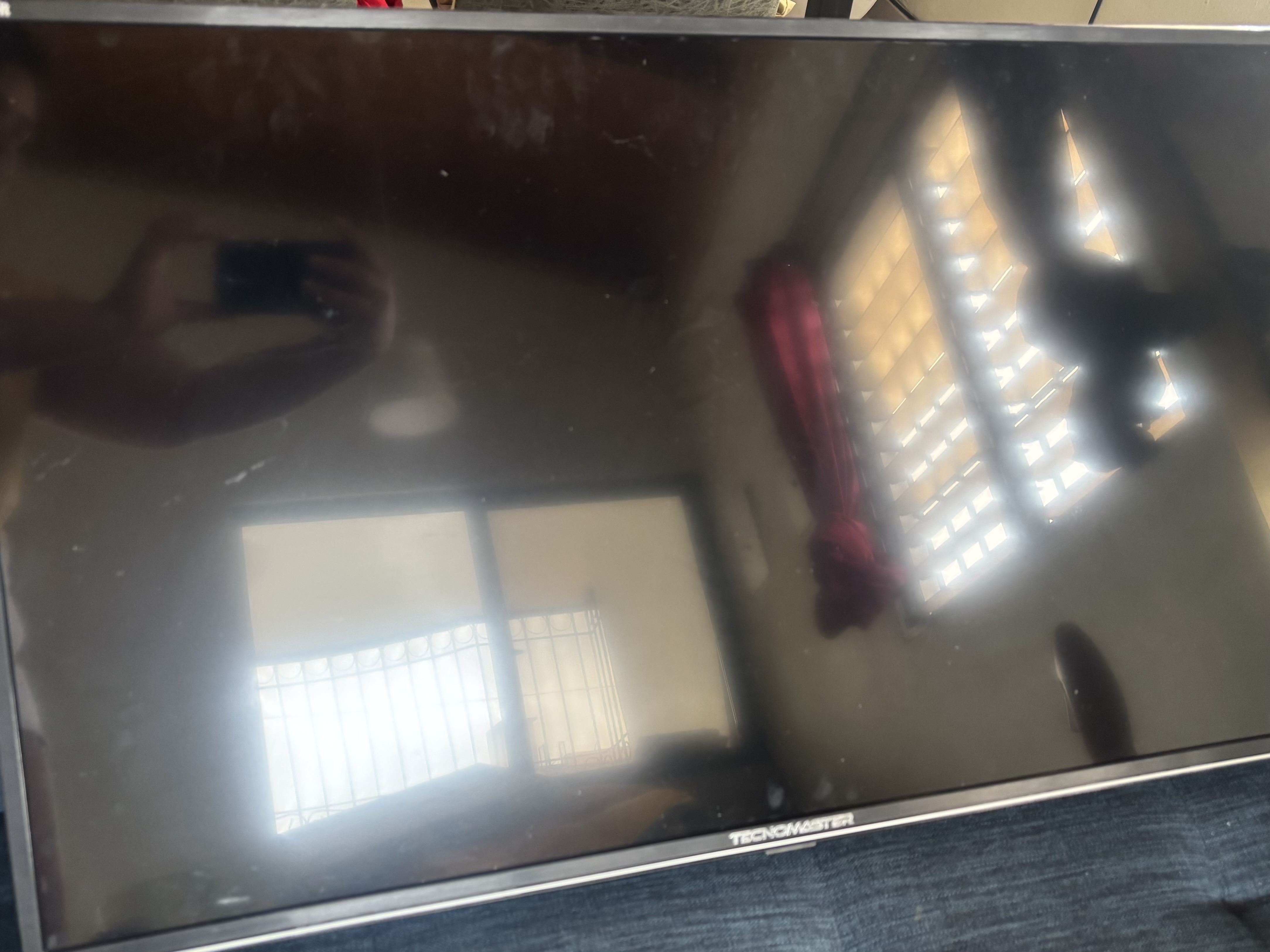 tv - SMART TV 43” 2