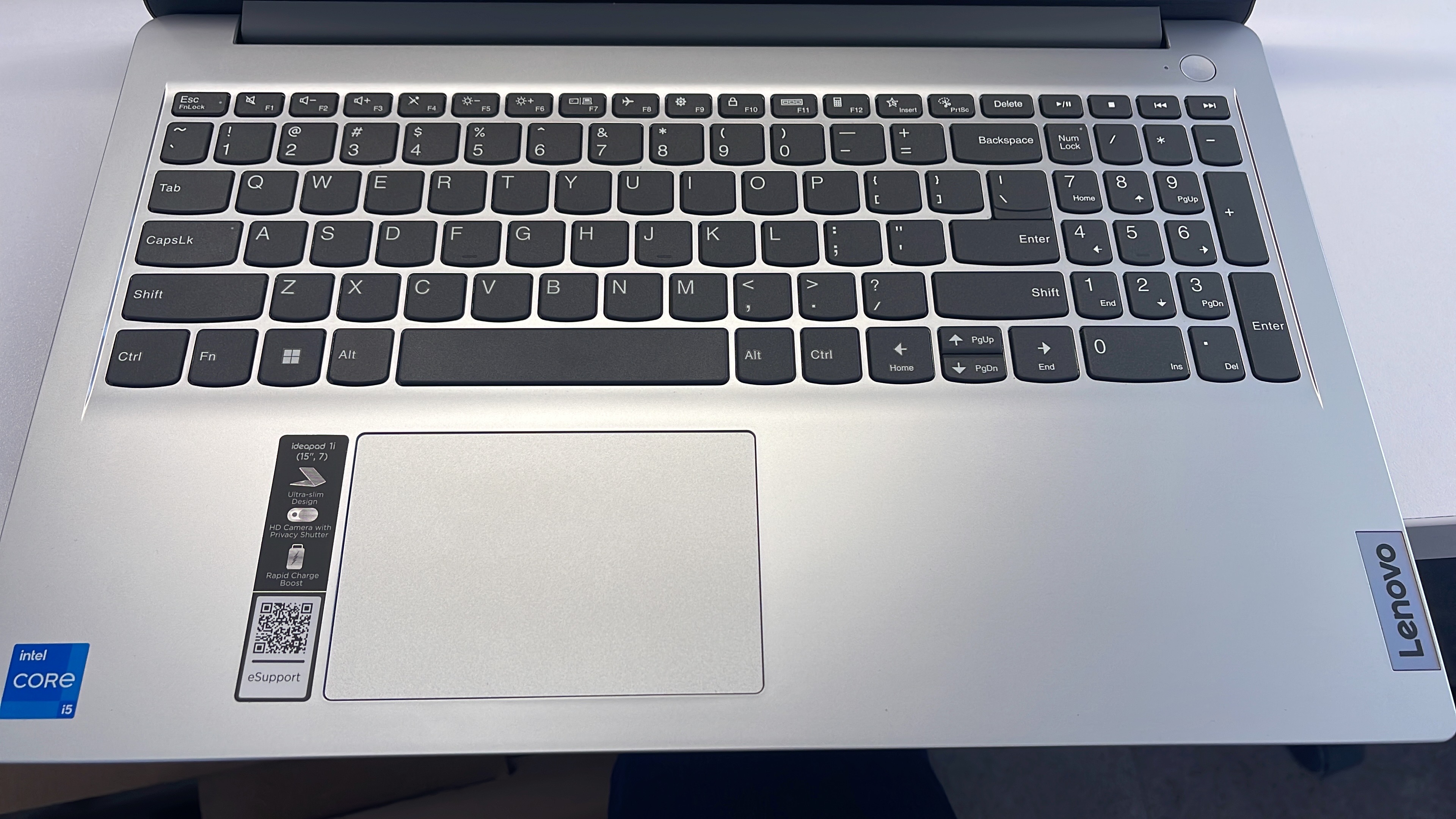 computadoras y laptops - Lenovo Ideapad 1i  3