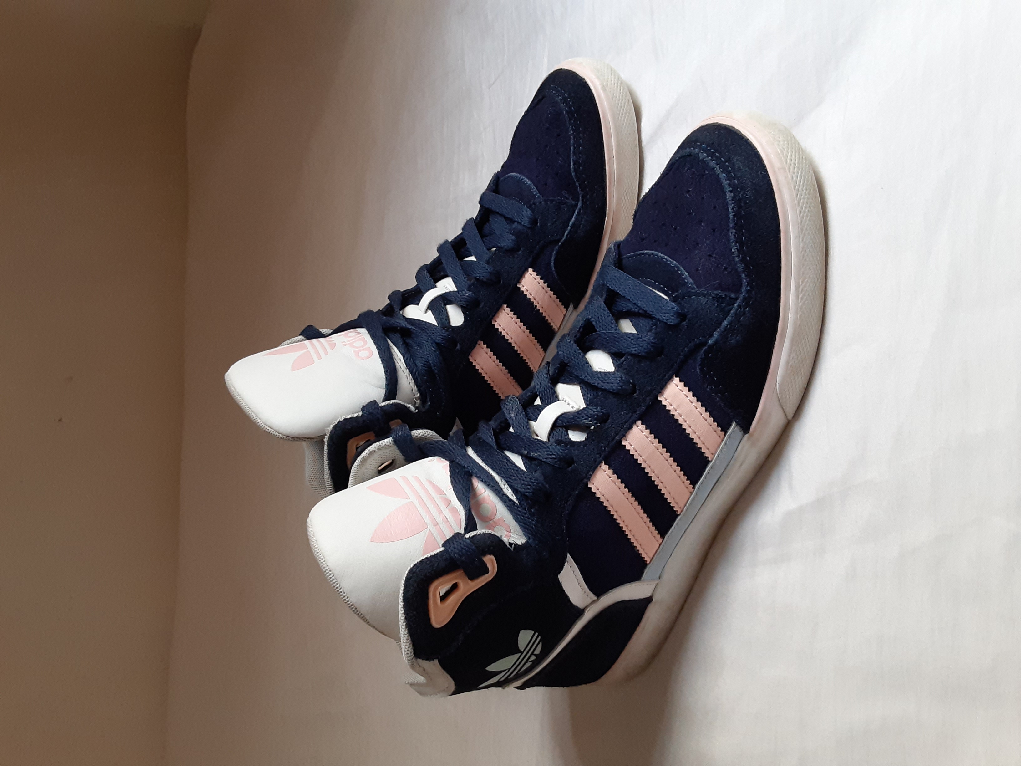 zapatos para mujer - Tenis de mujer/ adolescente.   Size: 8 3