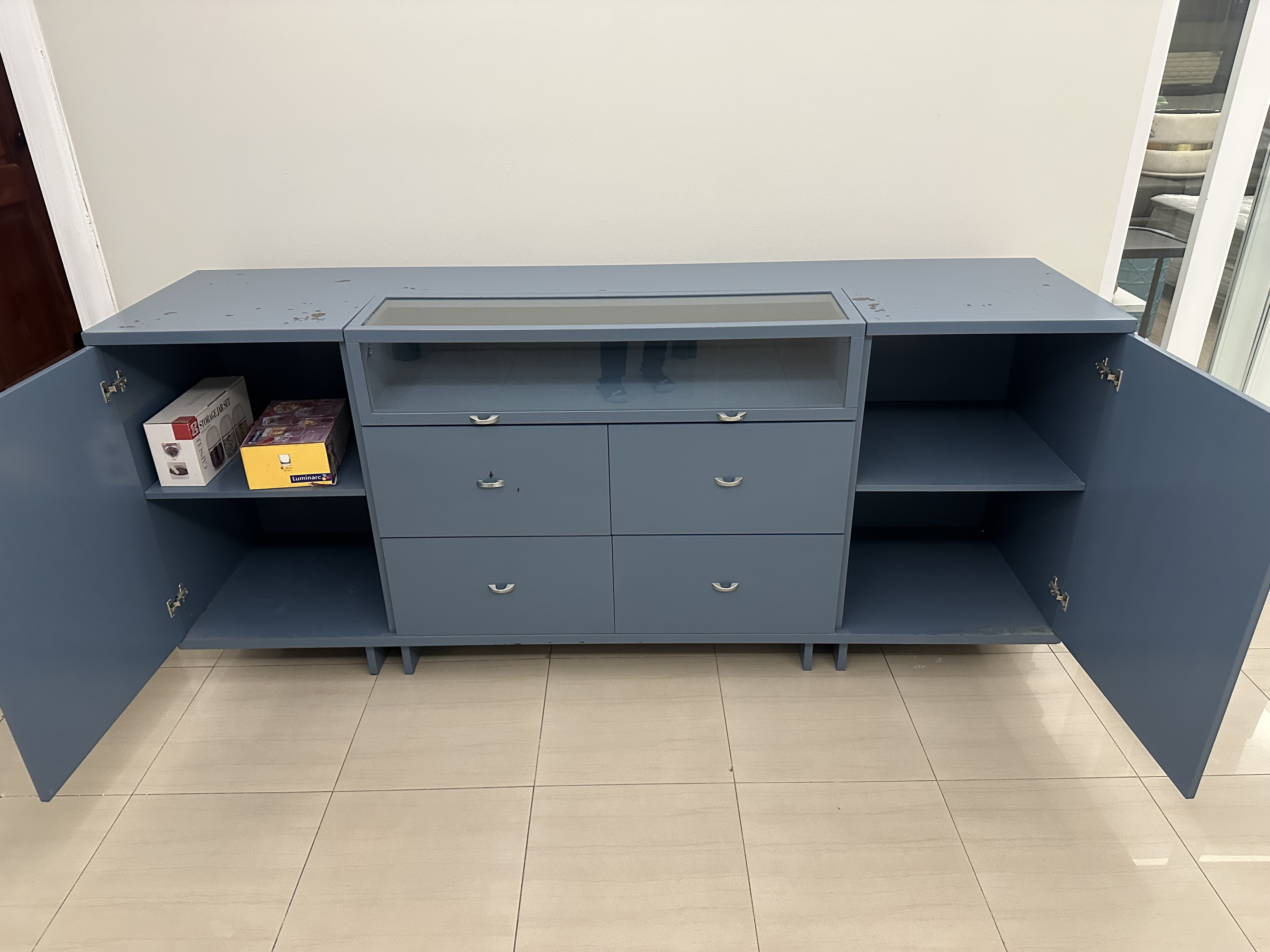 muebles y colchones - Hermosa y amplia bufetera 2