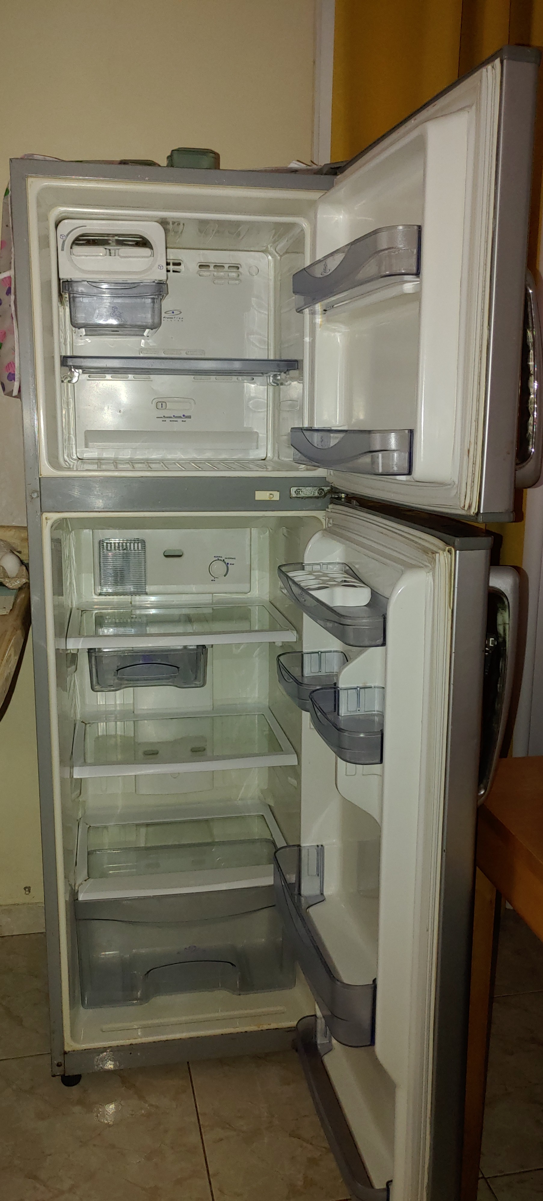 electrodomesticos - Vendo nevera marca Westinghouse 1
