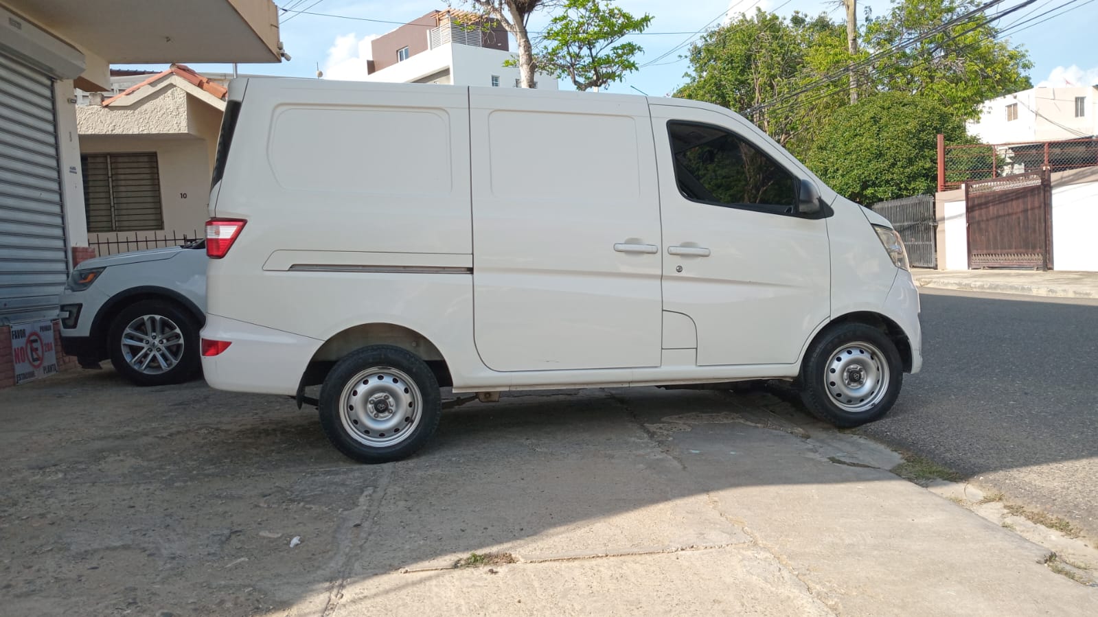 jeepetas y camionetas - changan cargo 2023 1