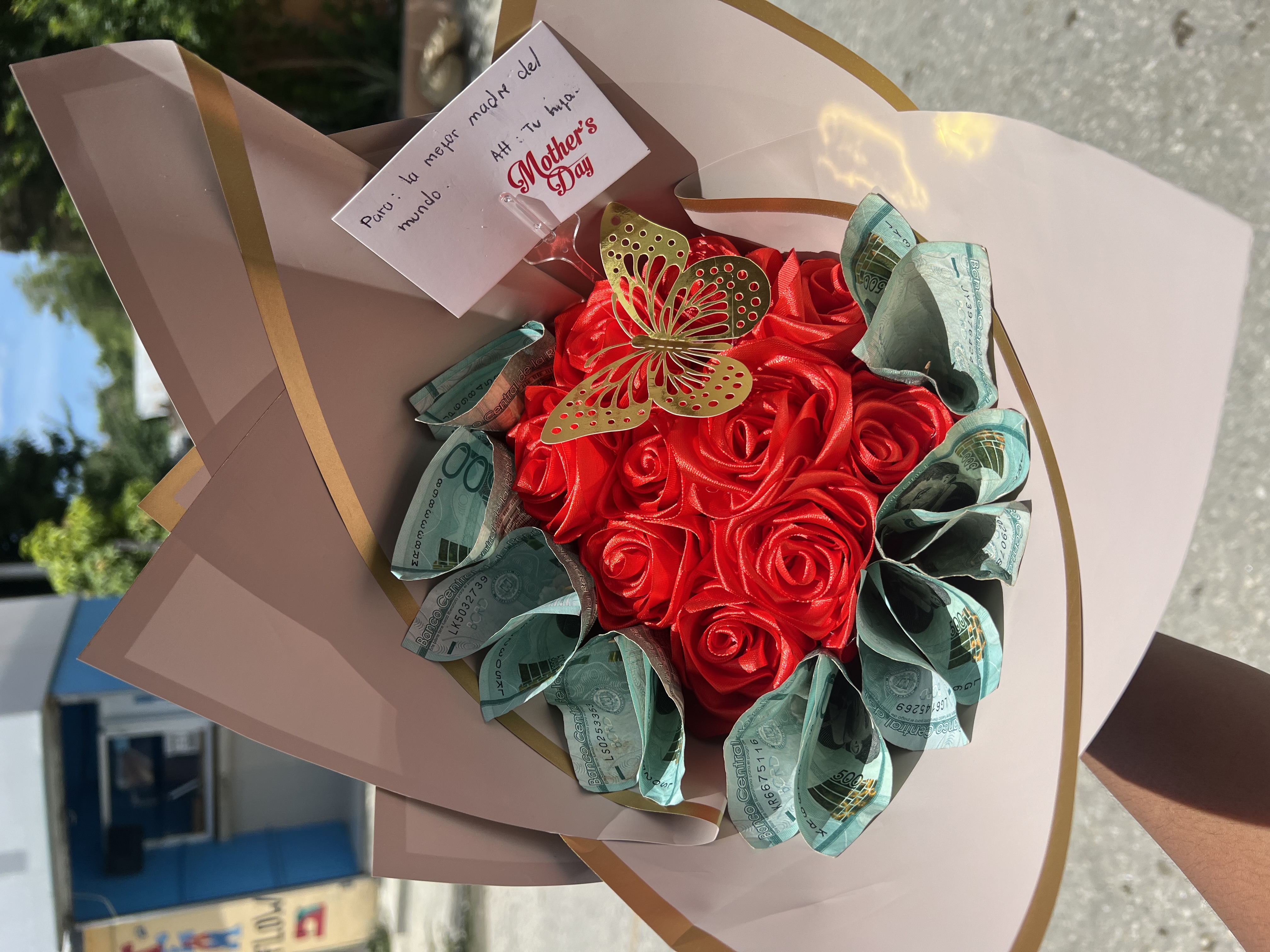 servicios profesionales - Venta de arreglos florales y bandejas personaliza 2
