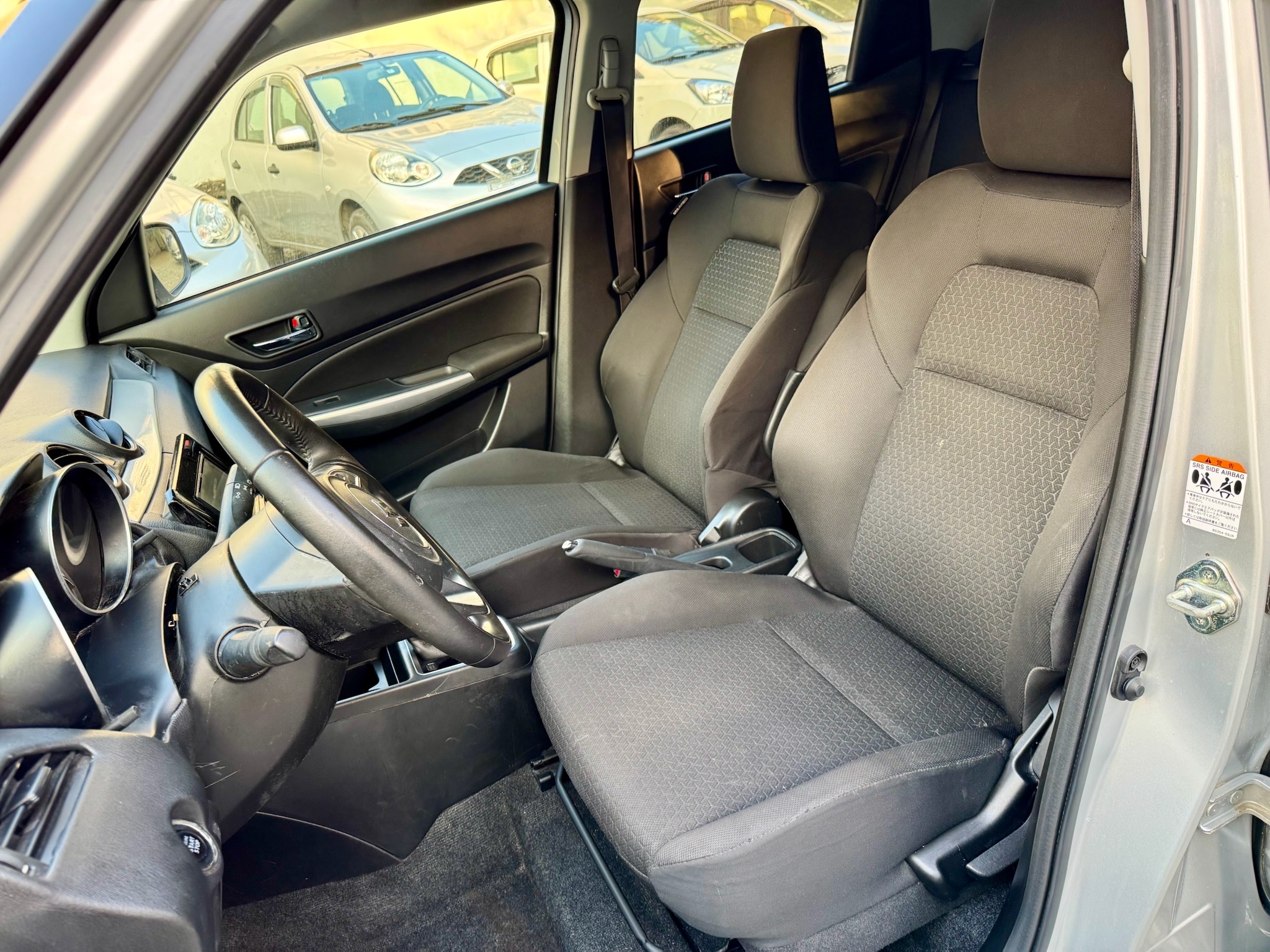 carros - Suzuki Swift 2019  5