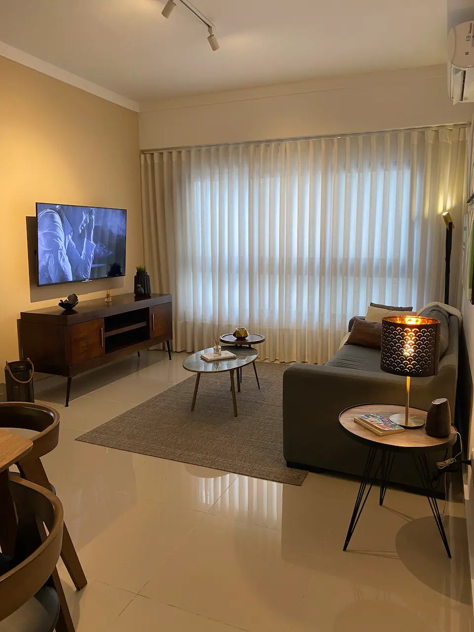 apartamentos - Alquiler apartamento amueblado- Evaristo Morales 3