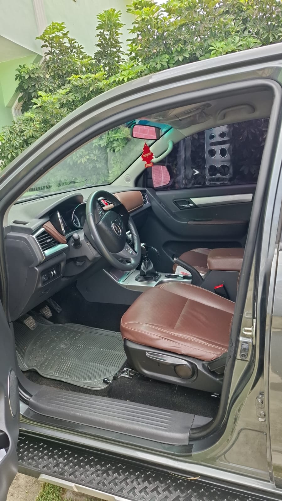 jeepetas y camionetas - Vendo por regreso en europa jeepeta jac turbo diesel casi nueva 6