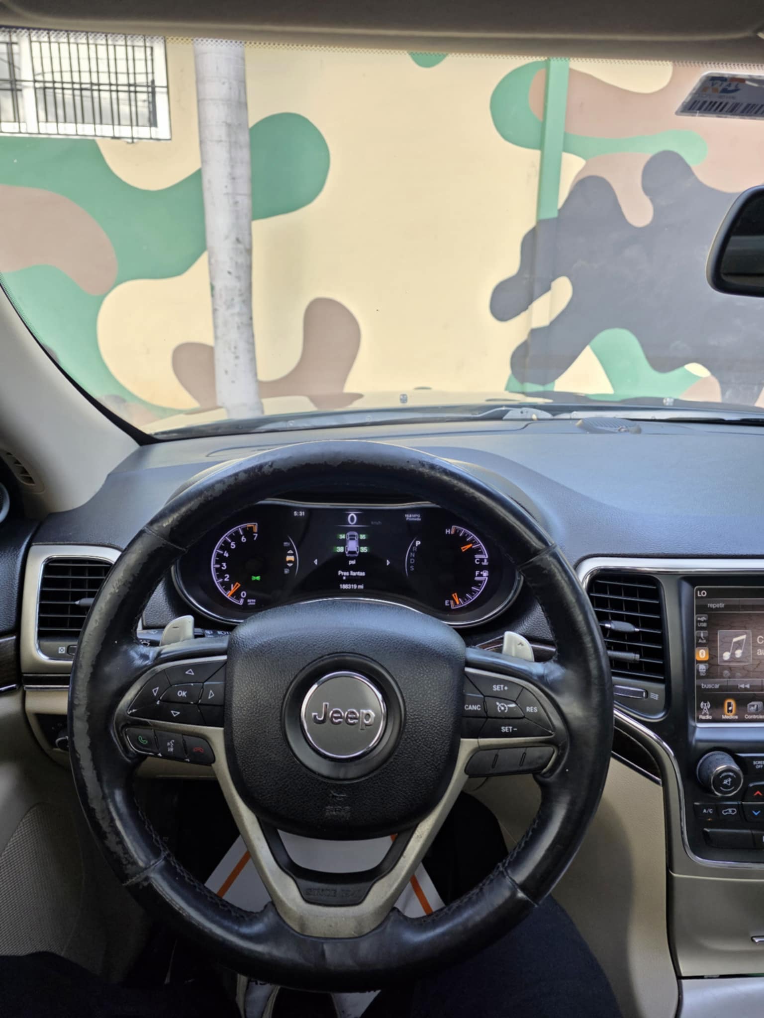 jeepetas y camionetas - Jeep Grand Cherokee 2014 Limited Panoramica 4x2 6