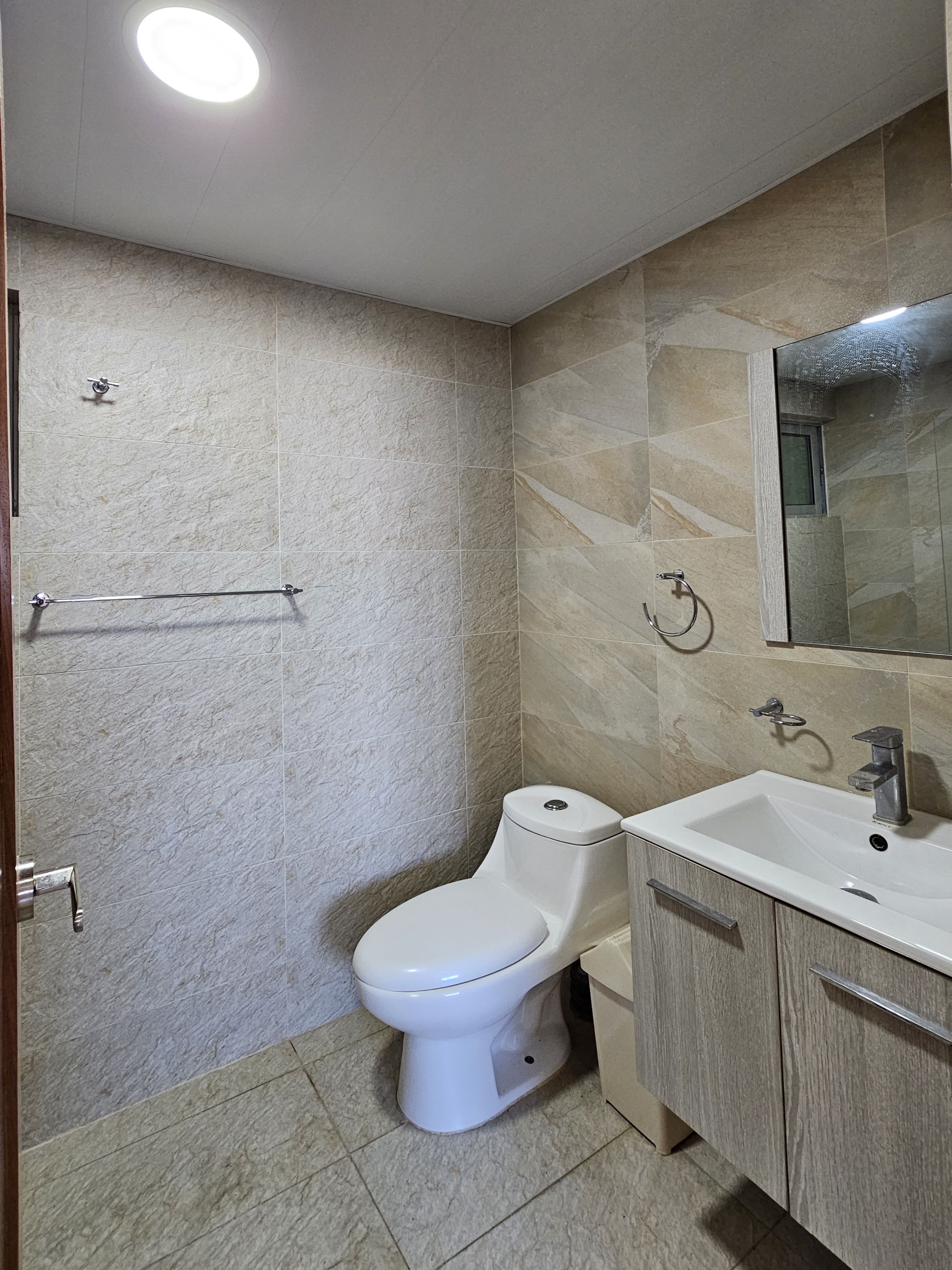 apartamentos - se alquila apartamento en gazcue con línea blanca 5