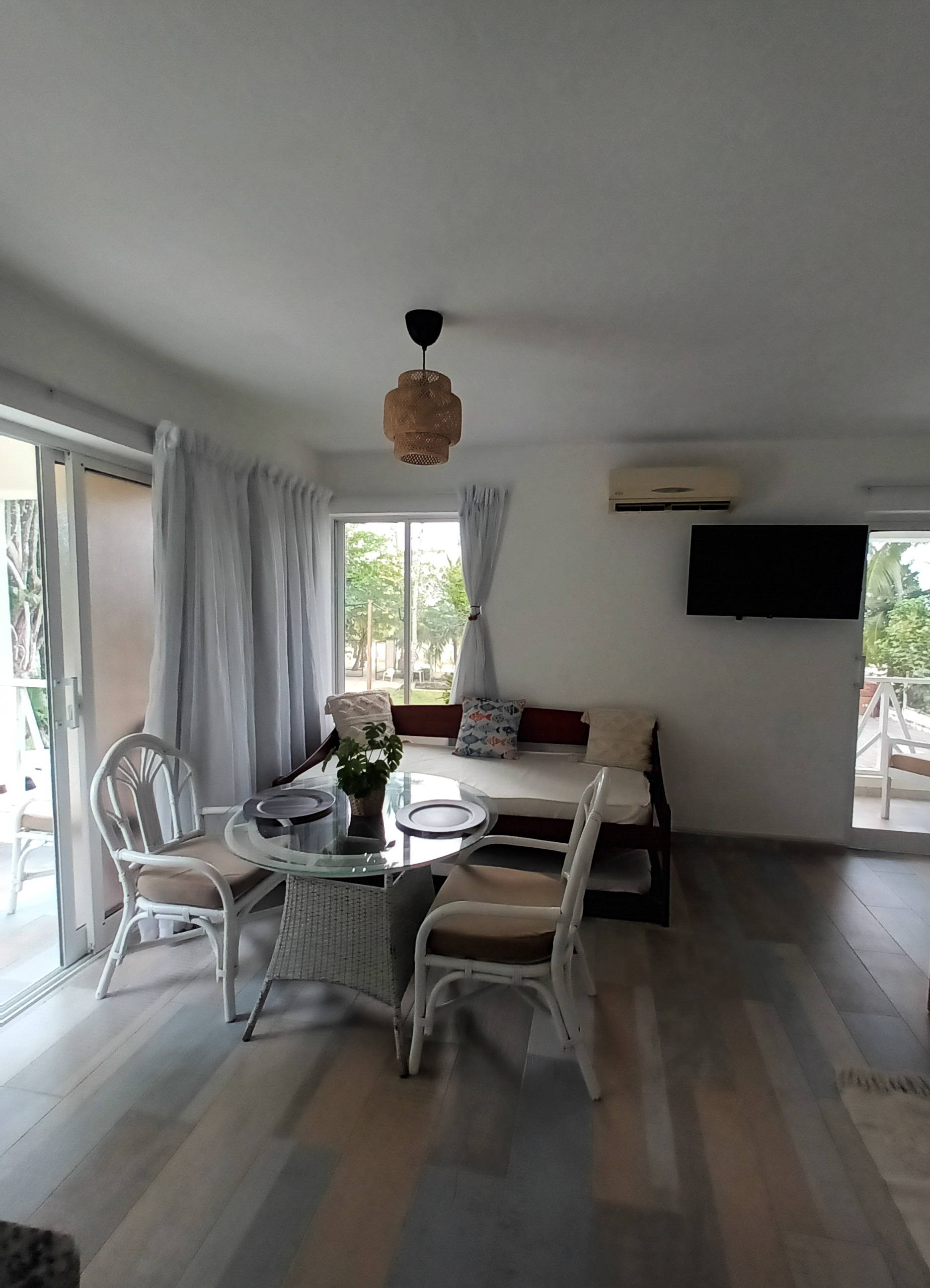 apartamentos - Primera linea de playa juandolio 1