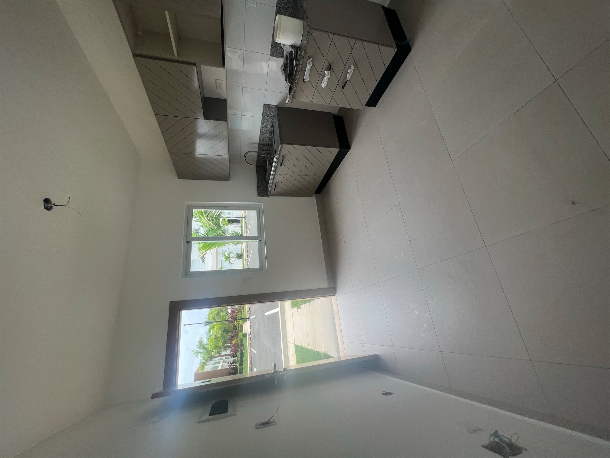 casas vacacionales y villas - Venta de Villa lista con piscina a 1 minuto de la playa en boca chica 5
