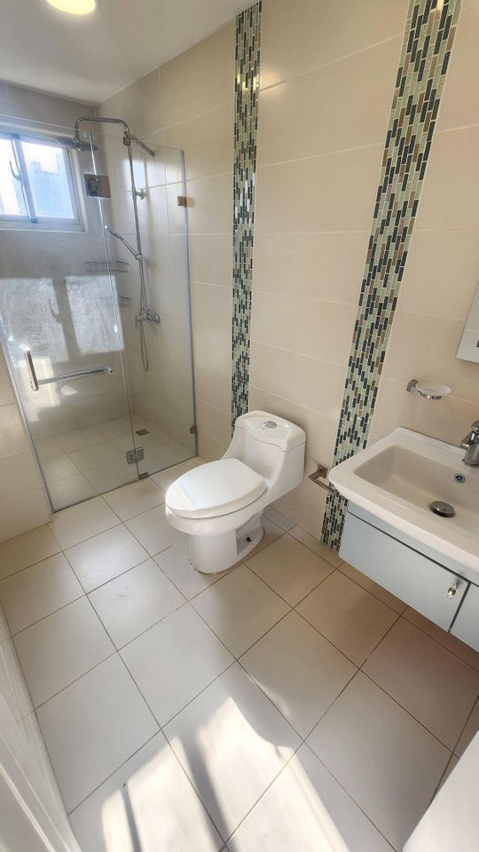 apartamentos - Apartamento en alquiler en Piantini de 3 habitacio 5