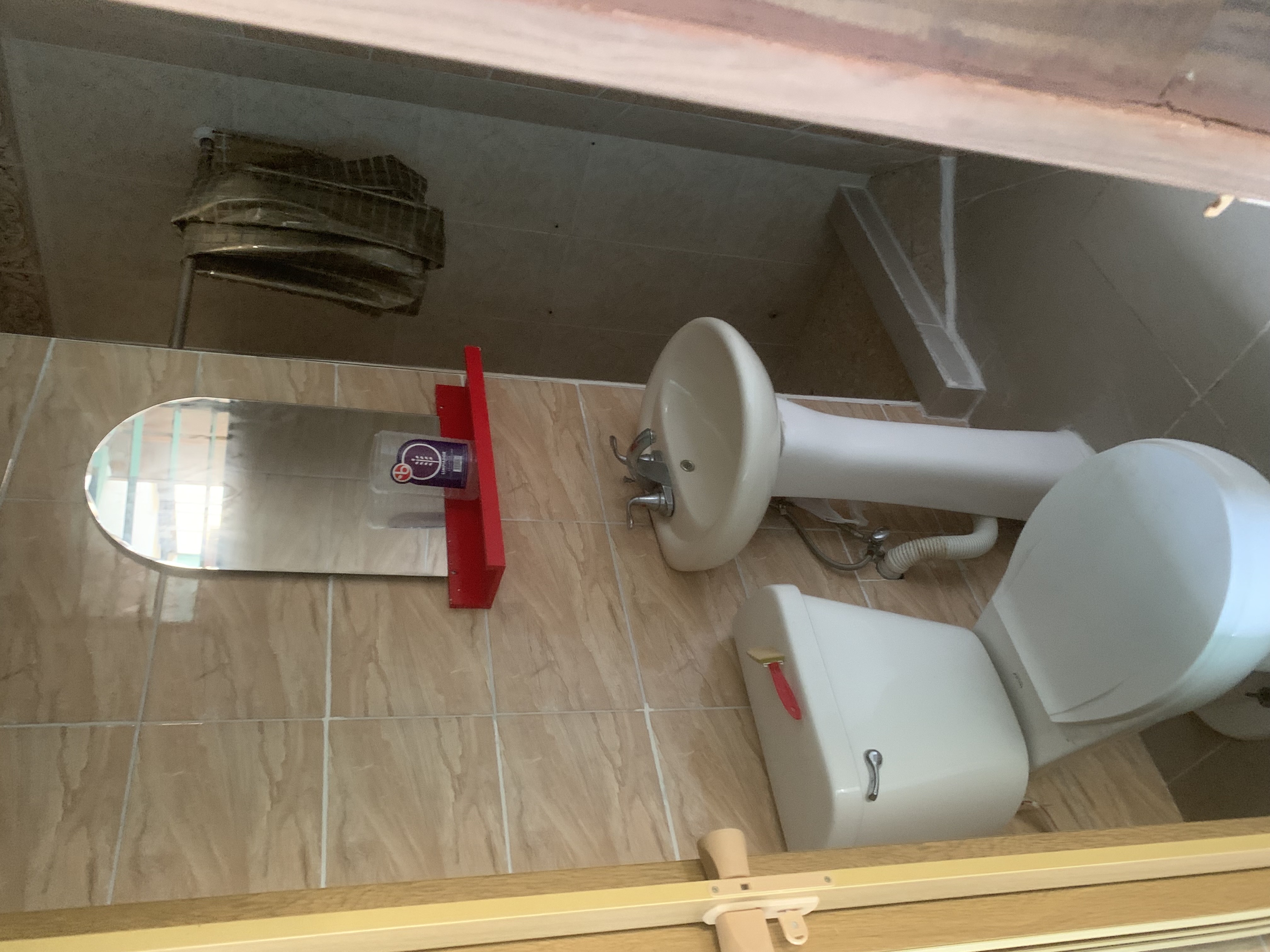 apartamentos - se alquila apto en el Ensanche Isabelita 2 hab y 1 baño 2