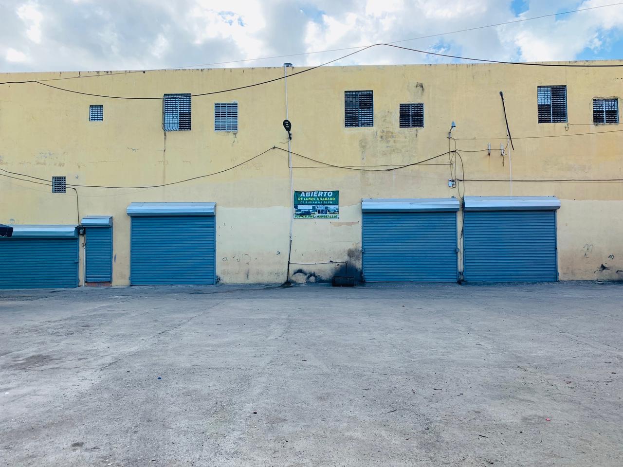 otros inmuebles - Nave alquilo santo domingo este  1