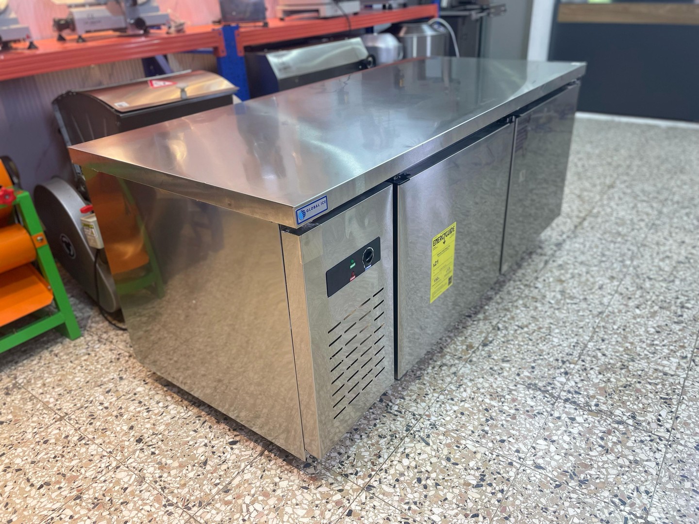 equipos profesionales - Mesa de trabajo para cocina con refrigerador 7