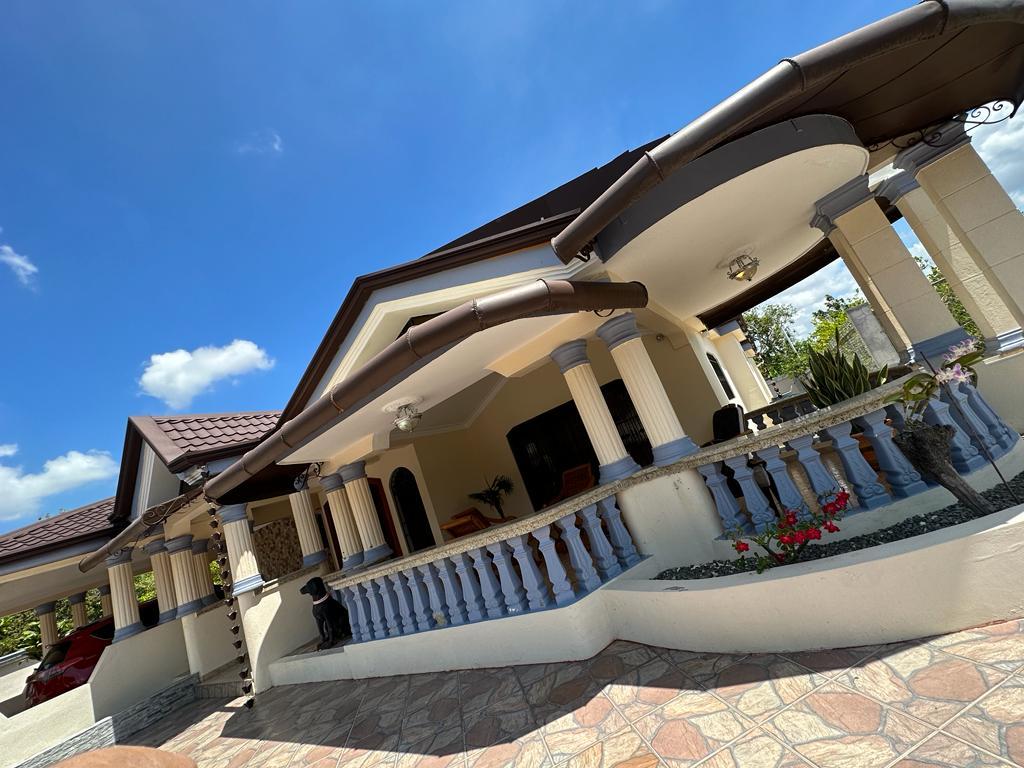 casas - Espectacular y amplia casa de venta en La Vega 3