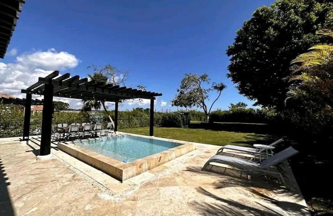 casas vacacionales y villas - Villa disponible para renta a largo en Green Village, Cap Cana 🌴 0