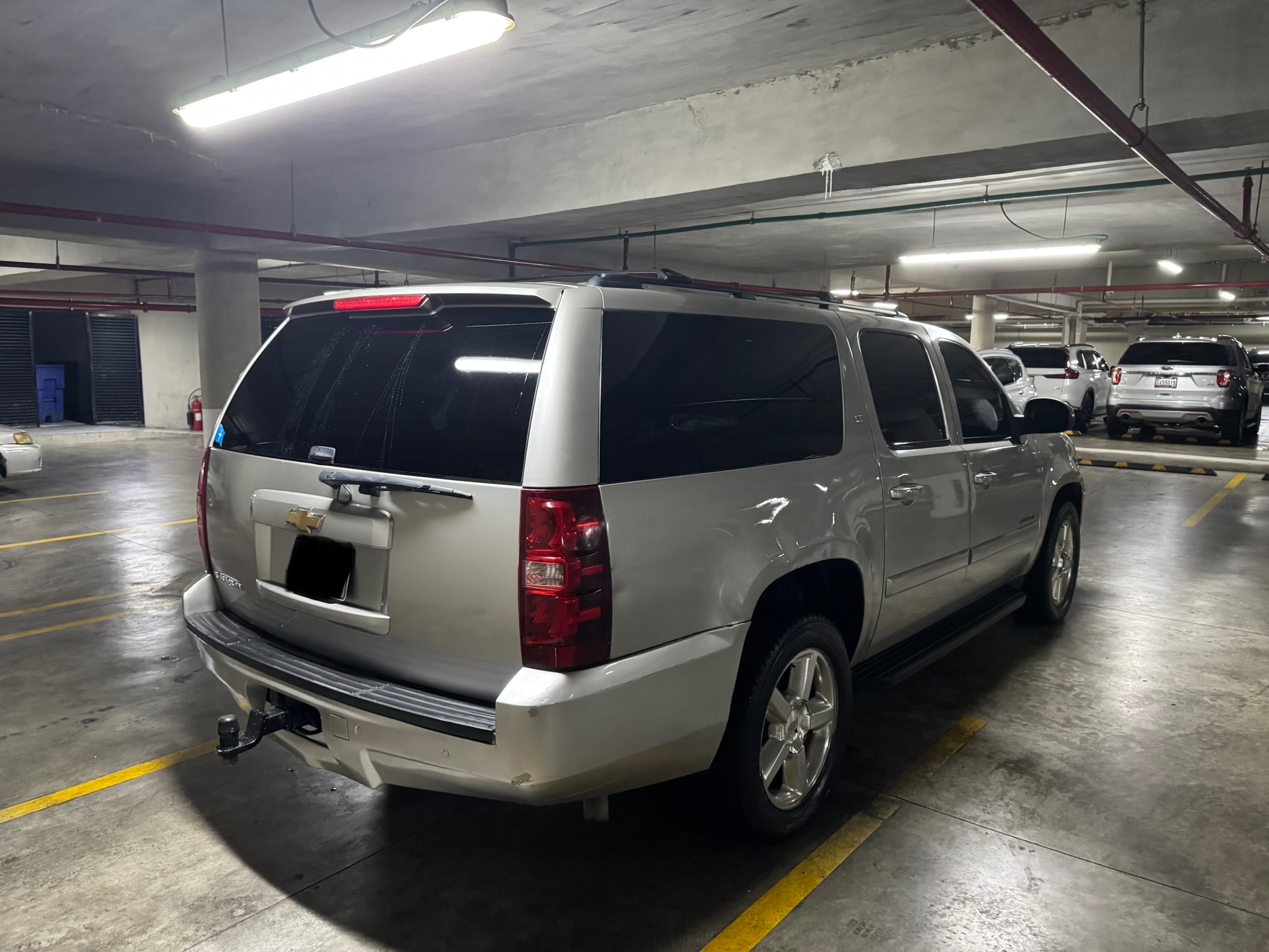 jeepetas y camionetas - Chevrolet Suburban 4x4 1