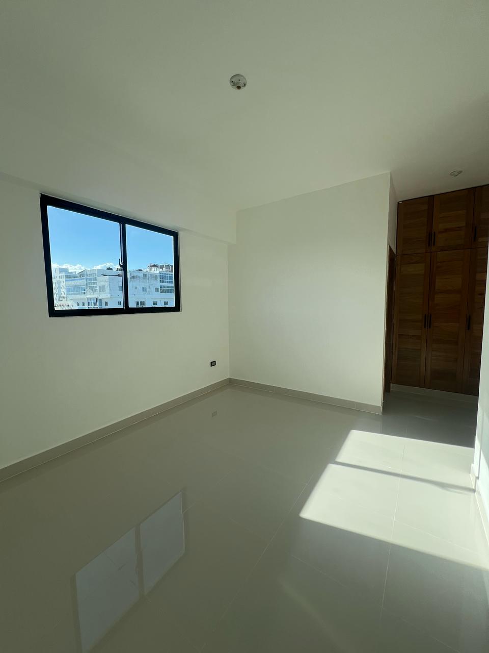 apartamentos - Apt.5to piso con ascensor,gas,planta full, Lobby y terraza común para actividad. 1
