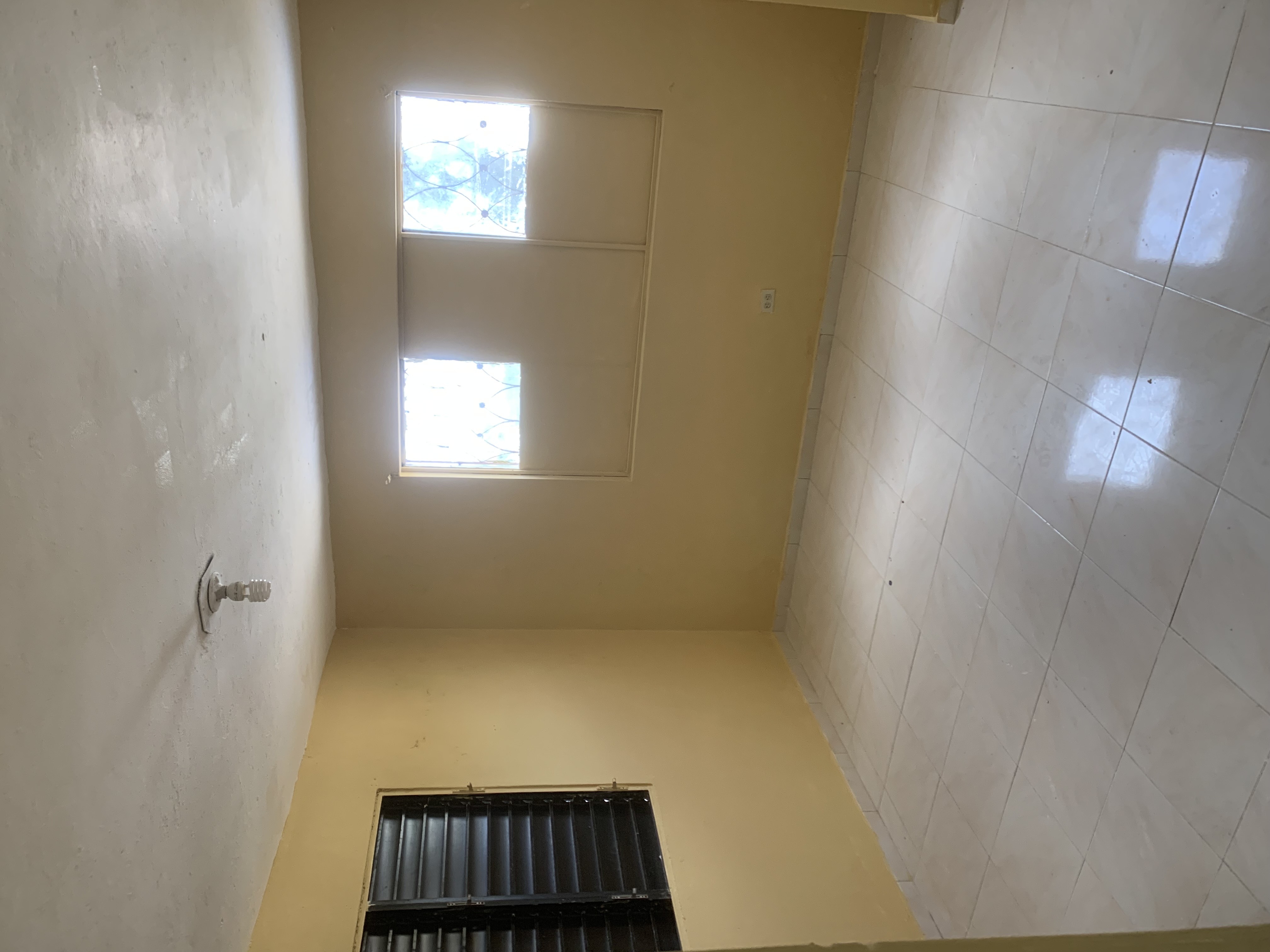 apartamentos - se alquila apto en el Ensanche Isabelita 2 hab y 1 baño 3