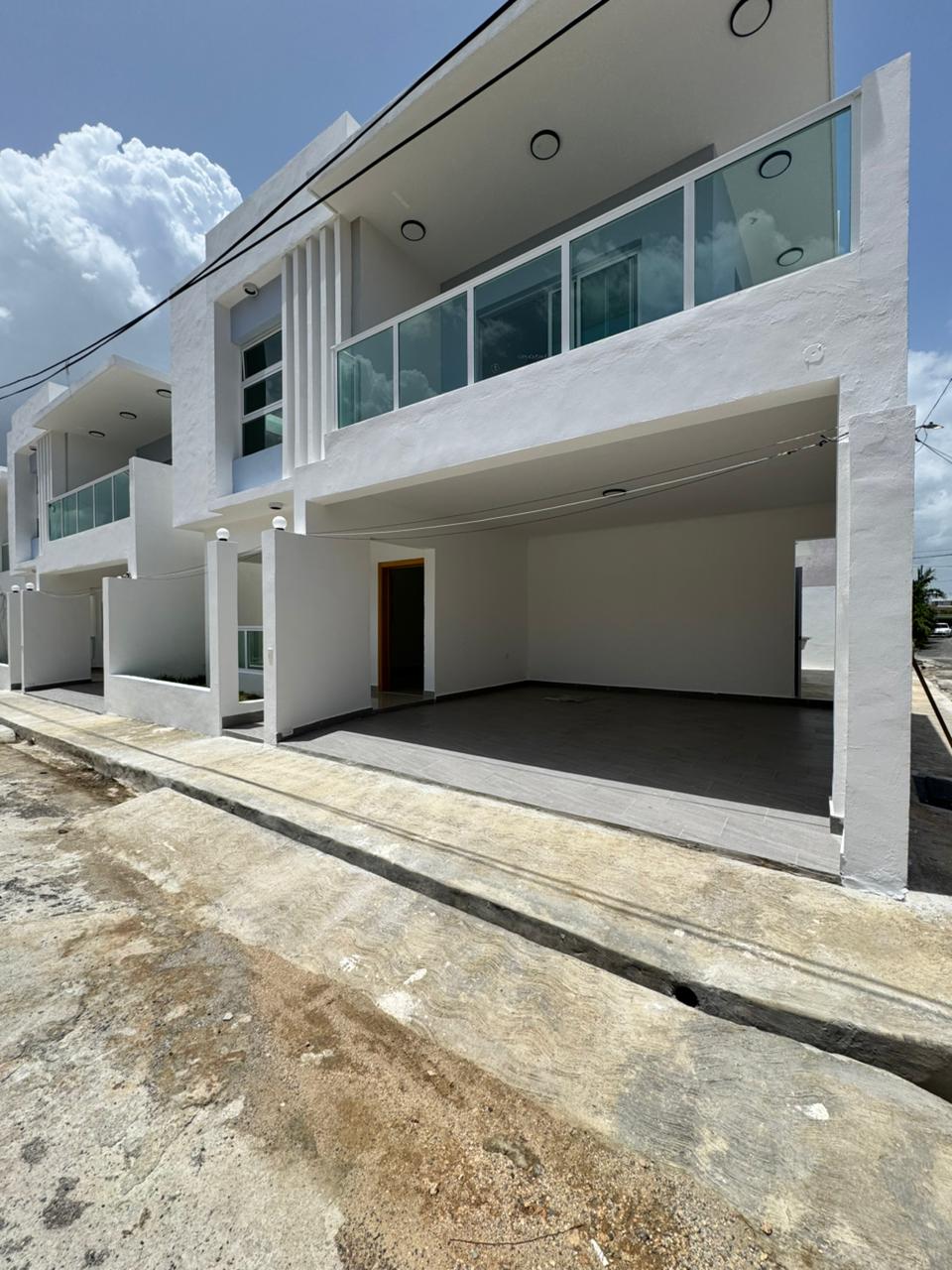casas - Venta de Casa en San Isidro  4