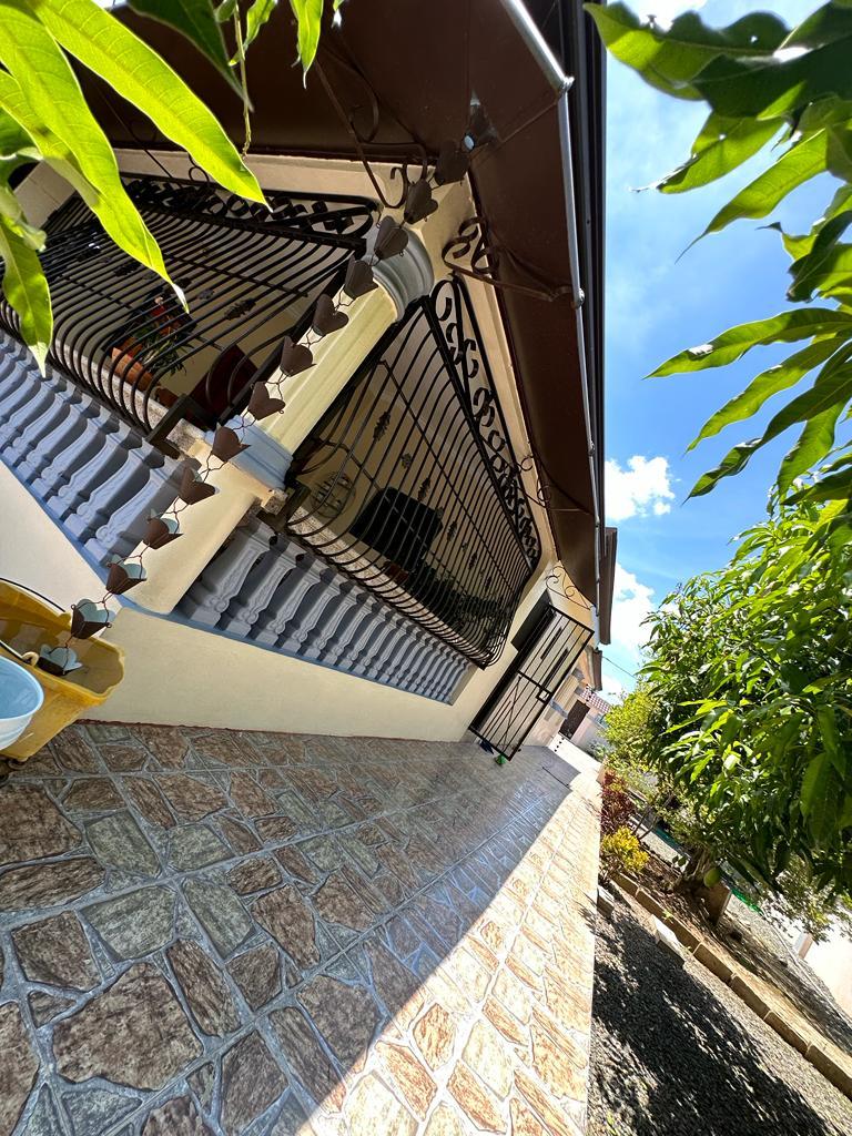 casas - Espectacular y amplia casa de venta en La Vega 4