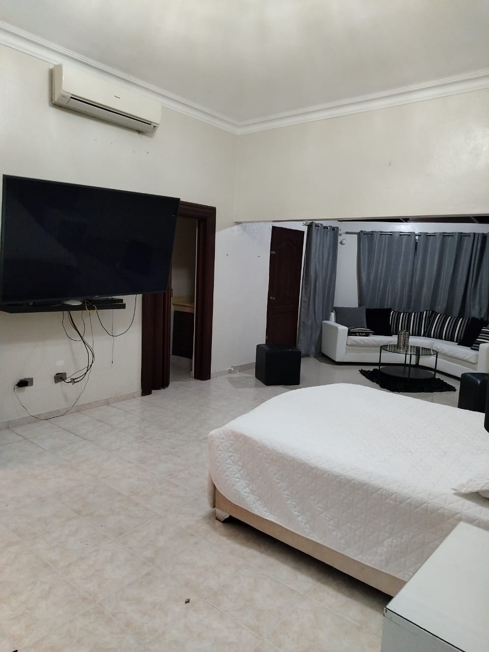 apartamentos - Hermosa Casa Amueblada En Venta, Arroyo Hondo III 9
