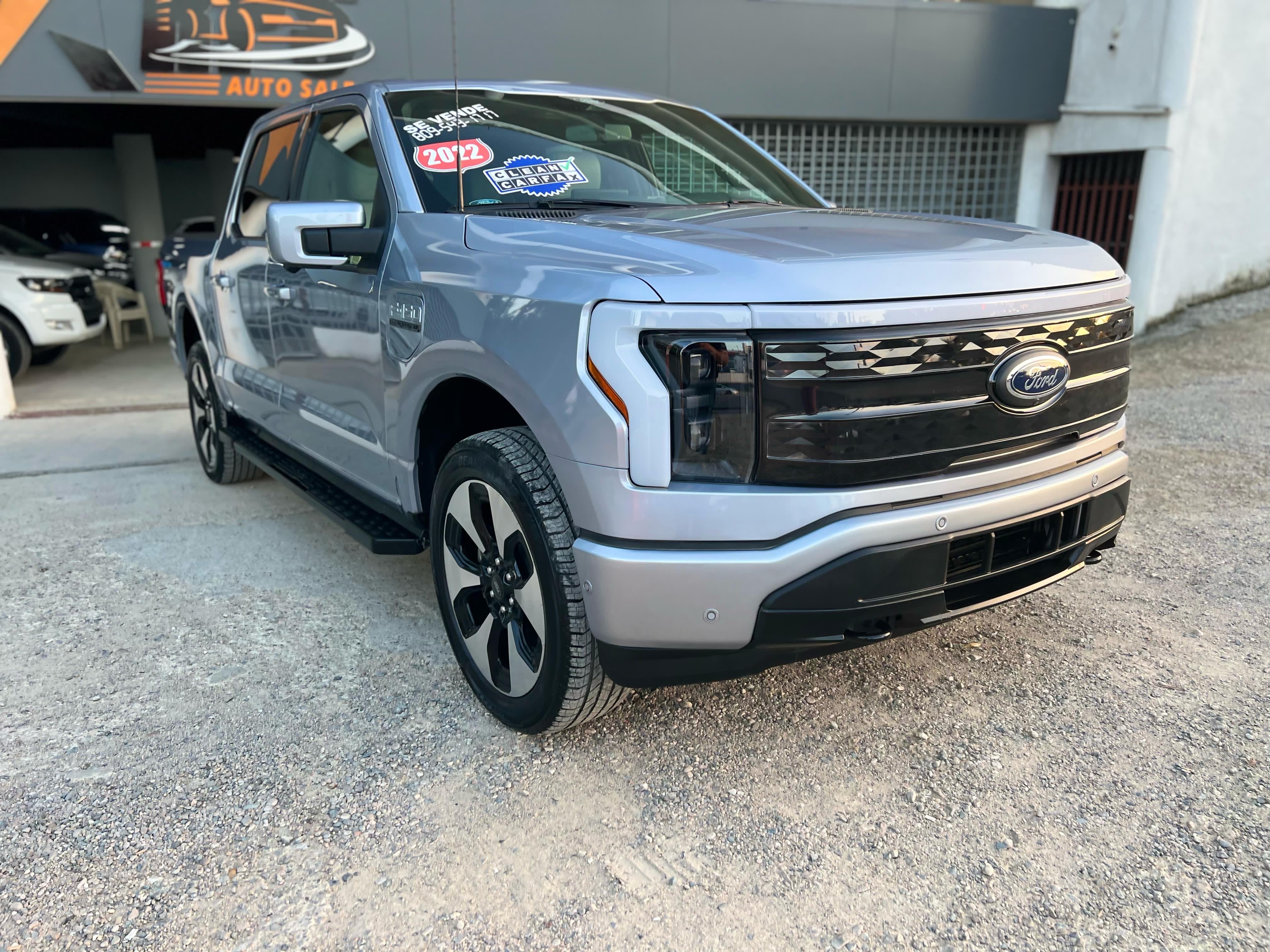 jeepetas y camionetas -  Ford F-150 Lightning Platinum 2022 2