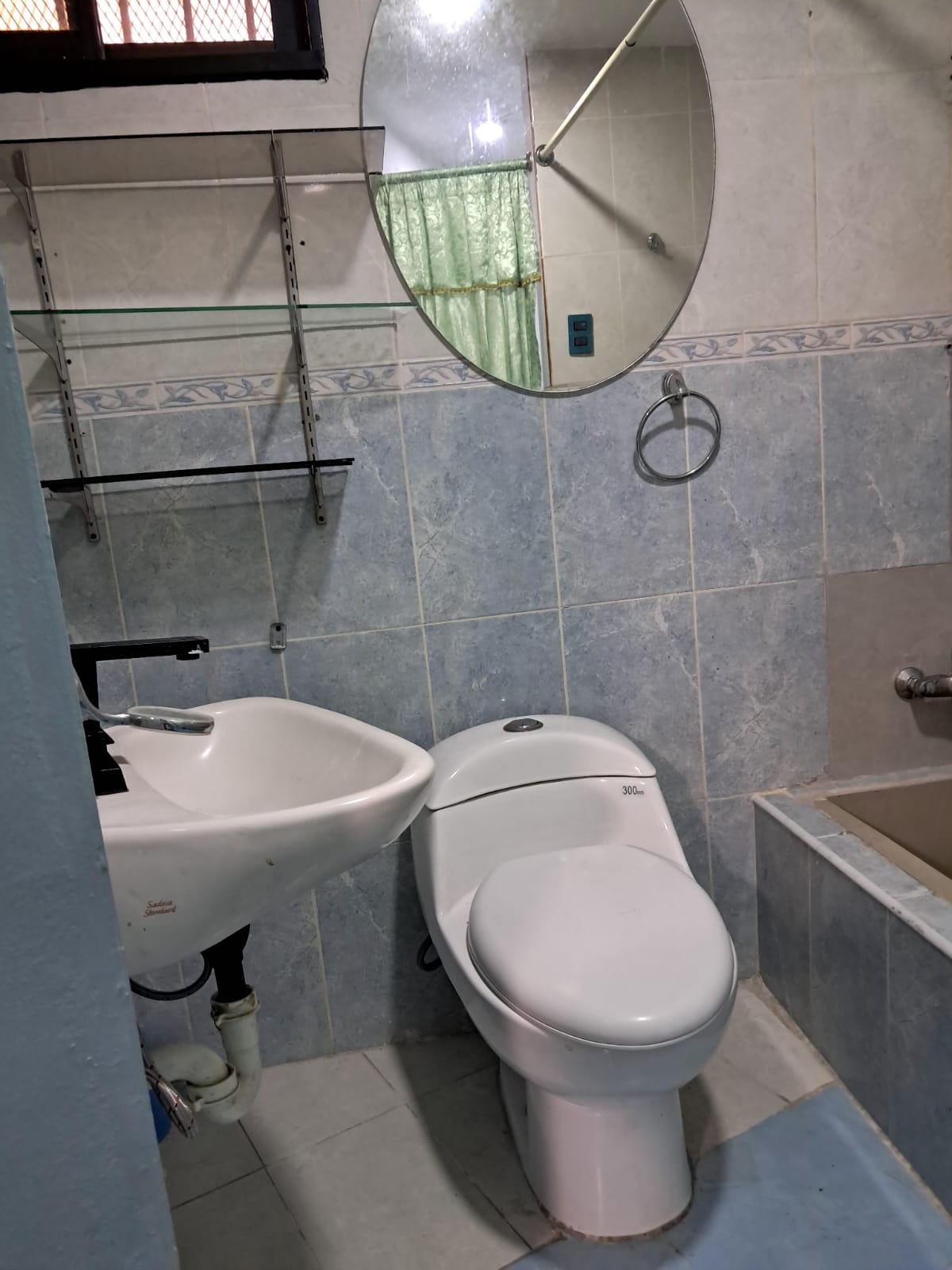 habitaciones y viviendas compartidas - Alquiler habitacion amueblada Jose Contrera Lincon 2