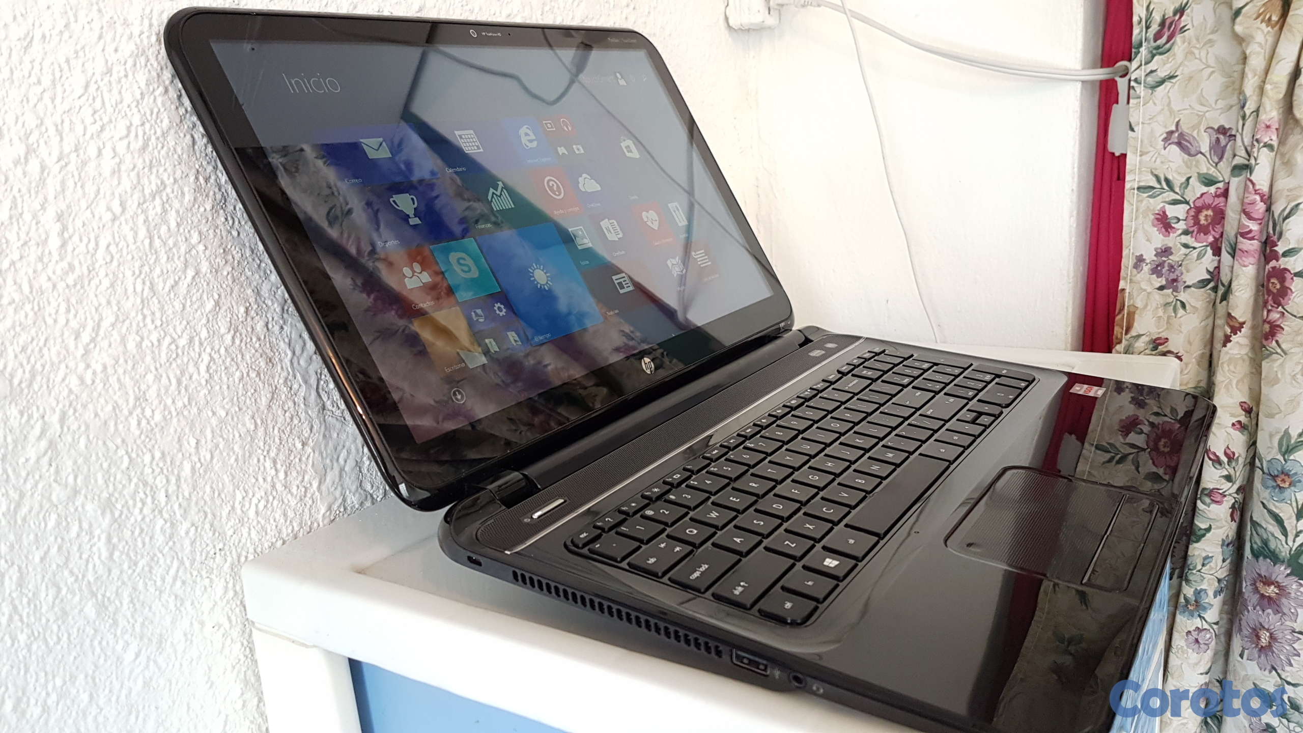 computadoras y laptops - laptop hp Pavilion g6 17 Pulg A8 Quad Core Ram 8gb Disco 128gb SSD Video 8gb 2