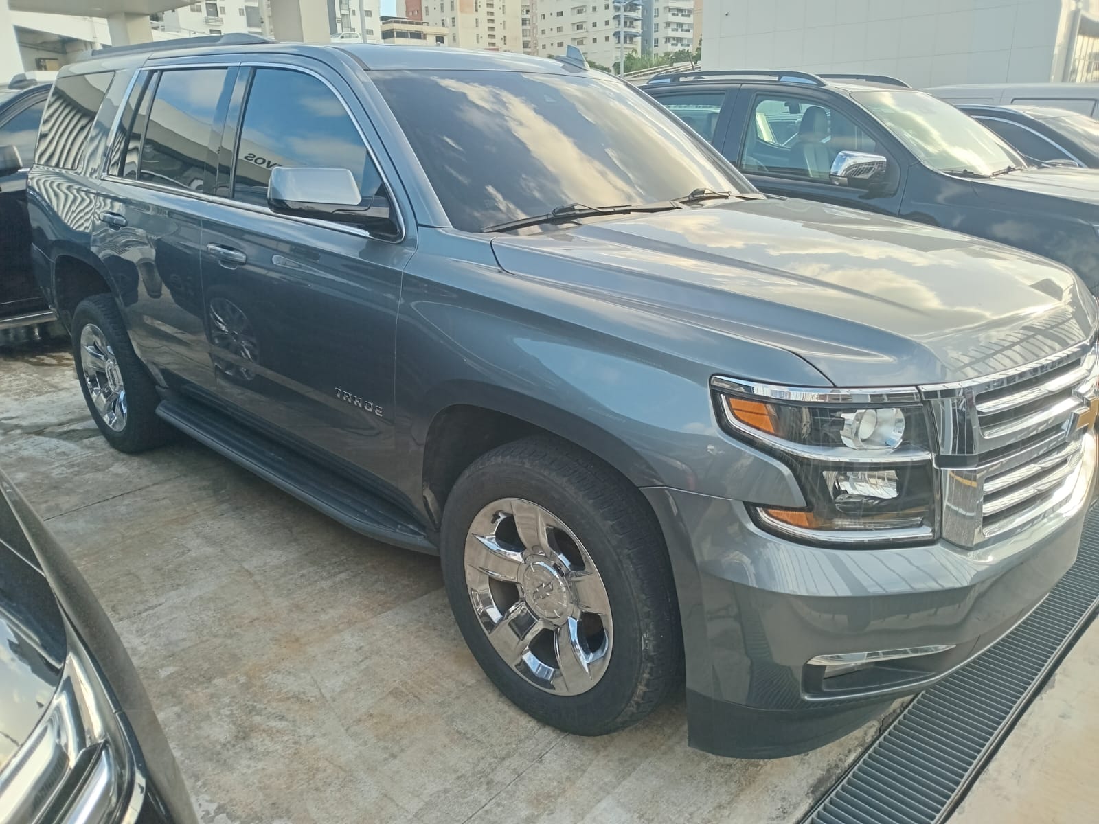 jeepetas y camionetas - Chevrolet Tahoe LT 2020 0