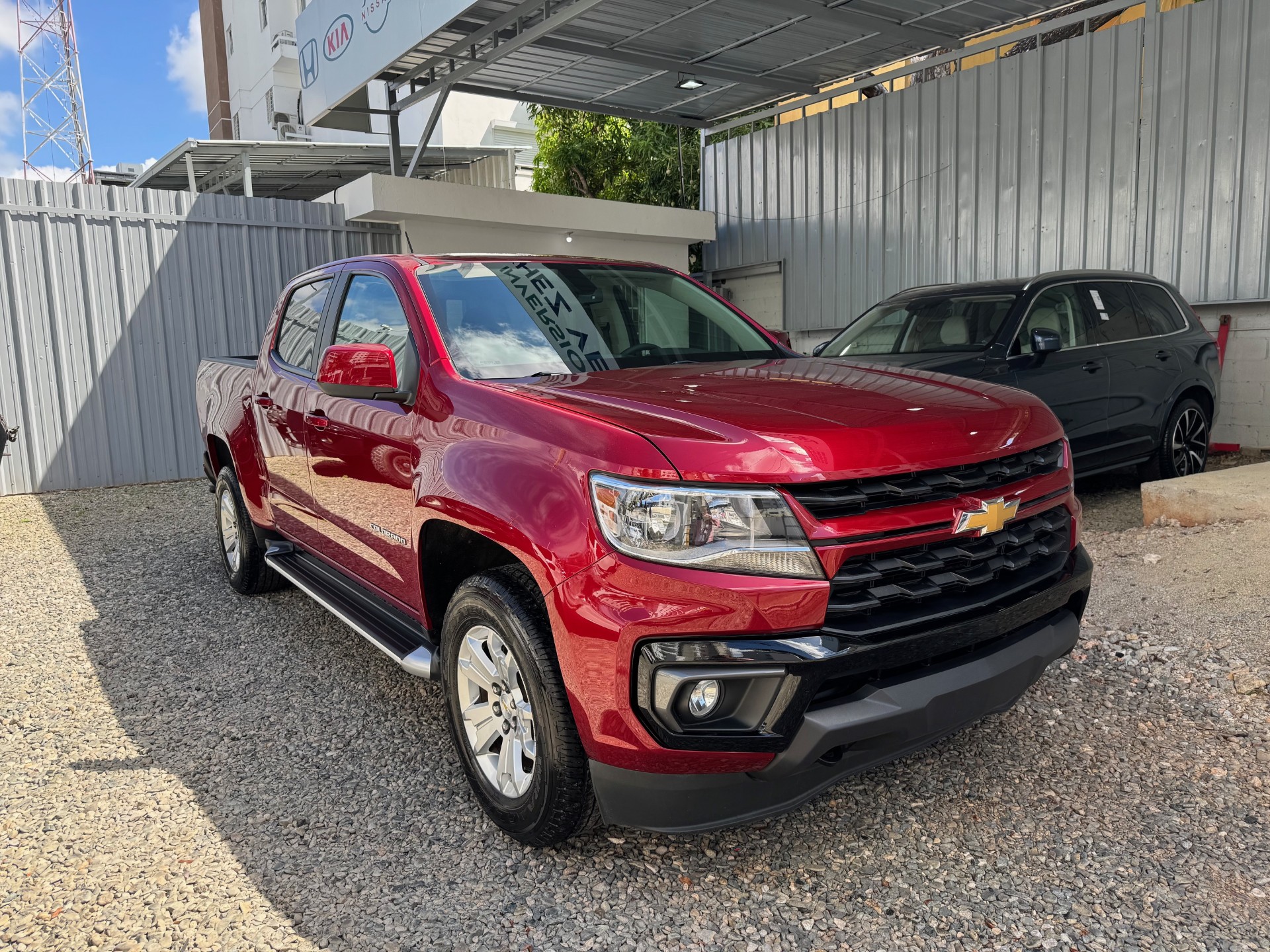 jeepetas y camionetas - Chevrolet Colorado 2021 americana 