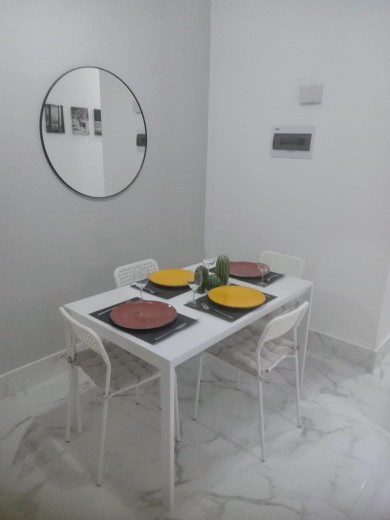 apartamentos - SE ALQUILA APARTAMENTO NUEVO AMUEBLADO 

 Zona Universitaria
 5