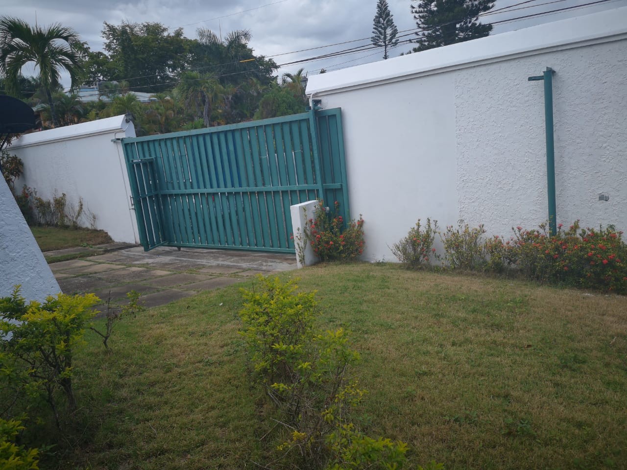 casas - Se vende Casa en Altos de Arroyo Hondo 2