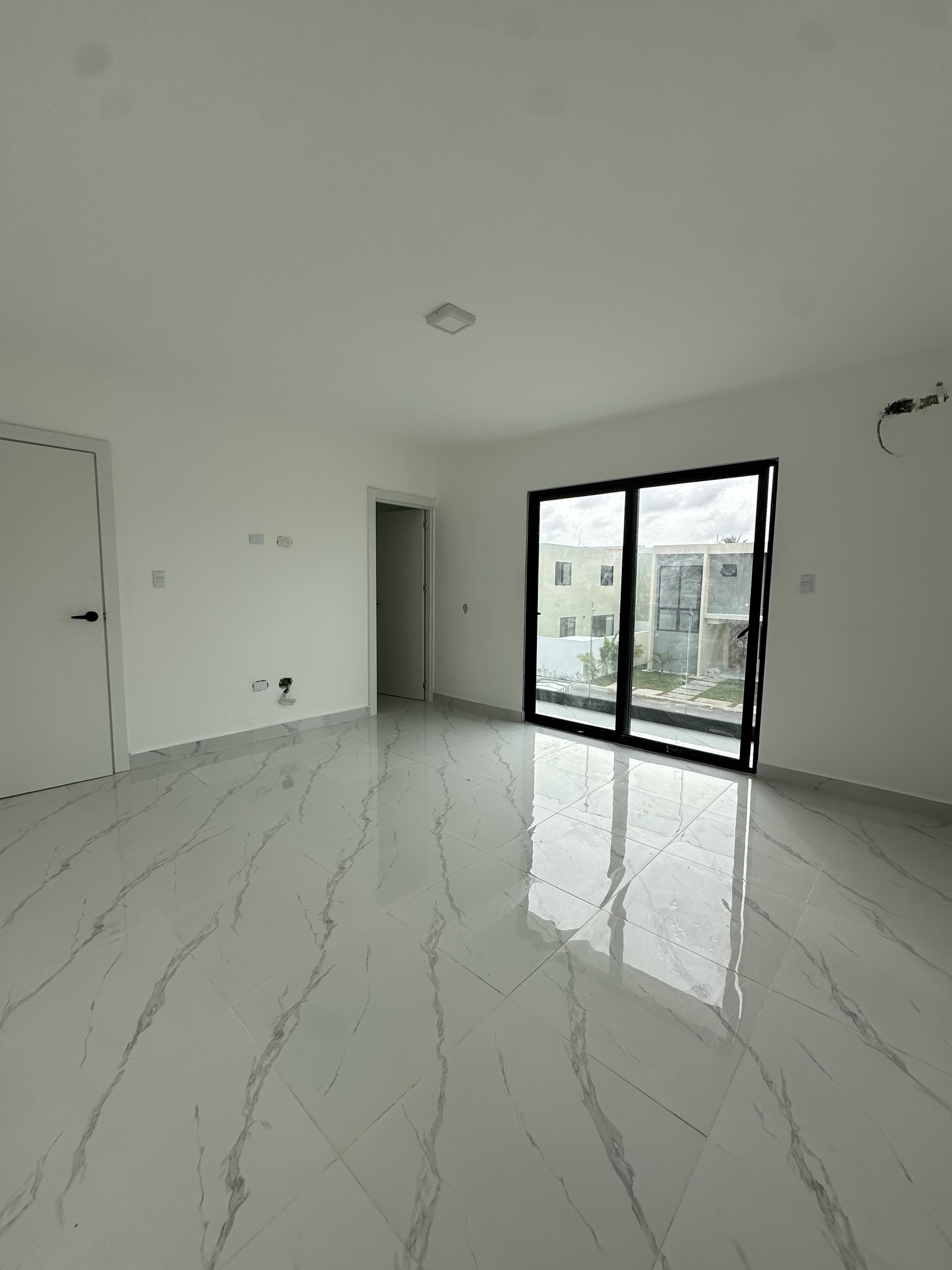 casas - Casa lista en venta de 3 habitaciones - Punta Cana 1