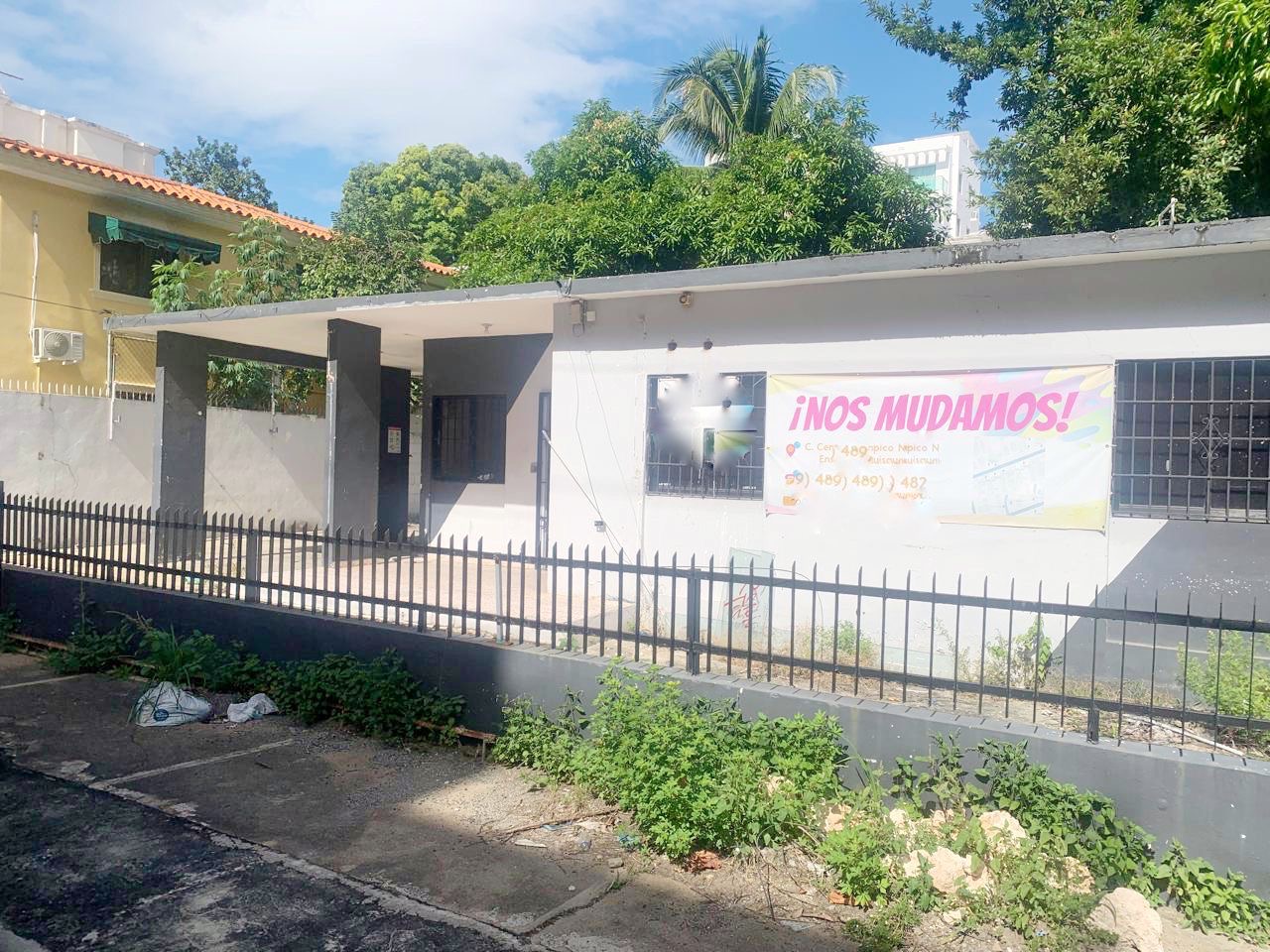 casas - Casa céntrica y comercial  1