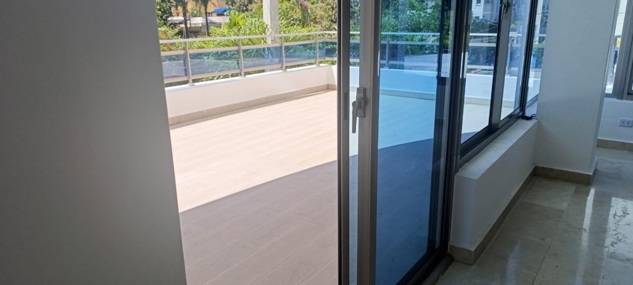 apartamentos - Urbanización Real, HERMOSO apartamento en 2da con Terraza, 3 hab, 347 Mt2 2